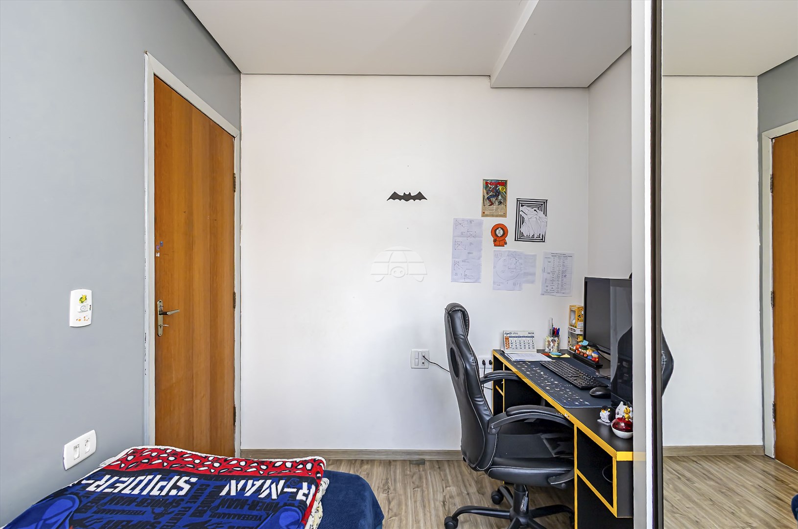 Casa à venda em Xaxim, Curitiba — GOMES CONSULTOR IMOBILIARIO LTDA.