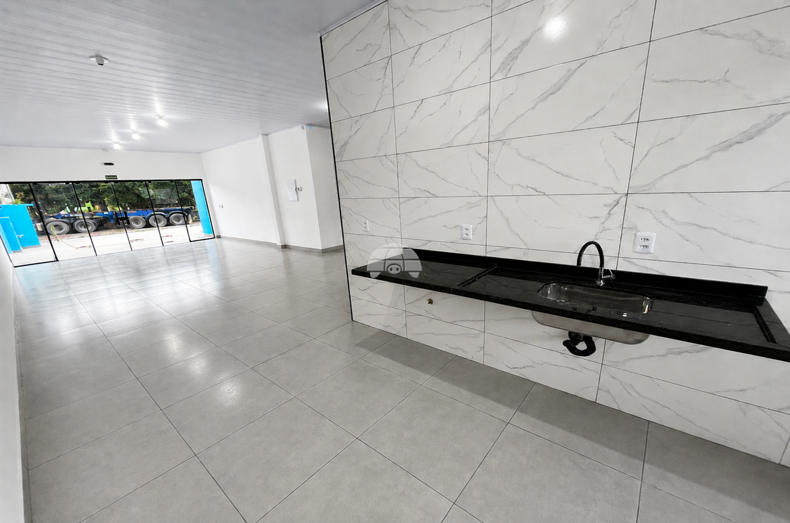 Sala/Conjunto Comercial para alugar em Continental, Itapoá — Portal Chave Fácil
