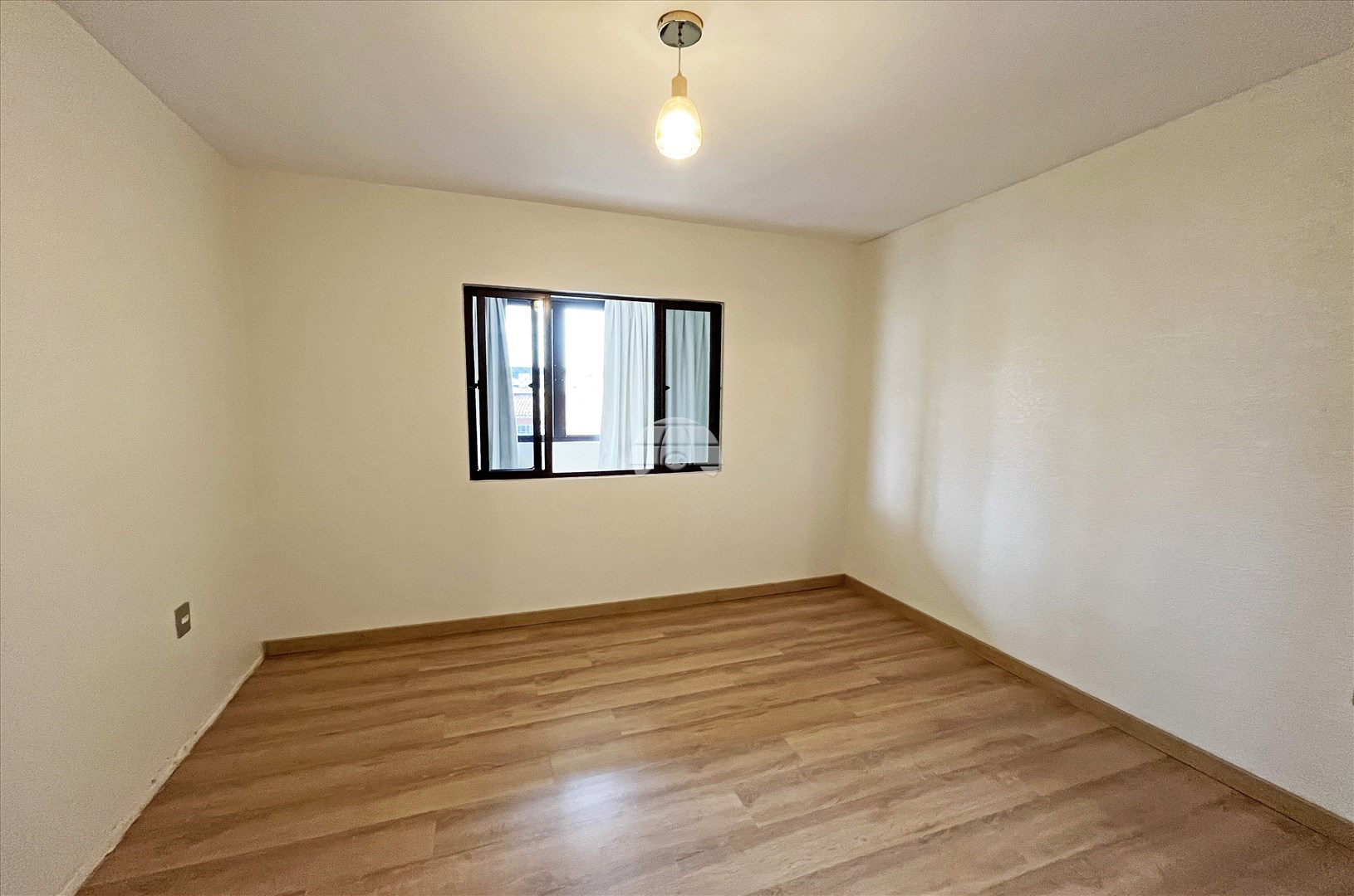 Apartamento para alugar em Mercês, Curitiba — Kondor Imóveis: Imobiliária em Curitiba | Uma imobiliária pra você