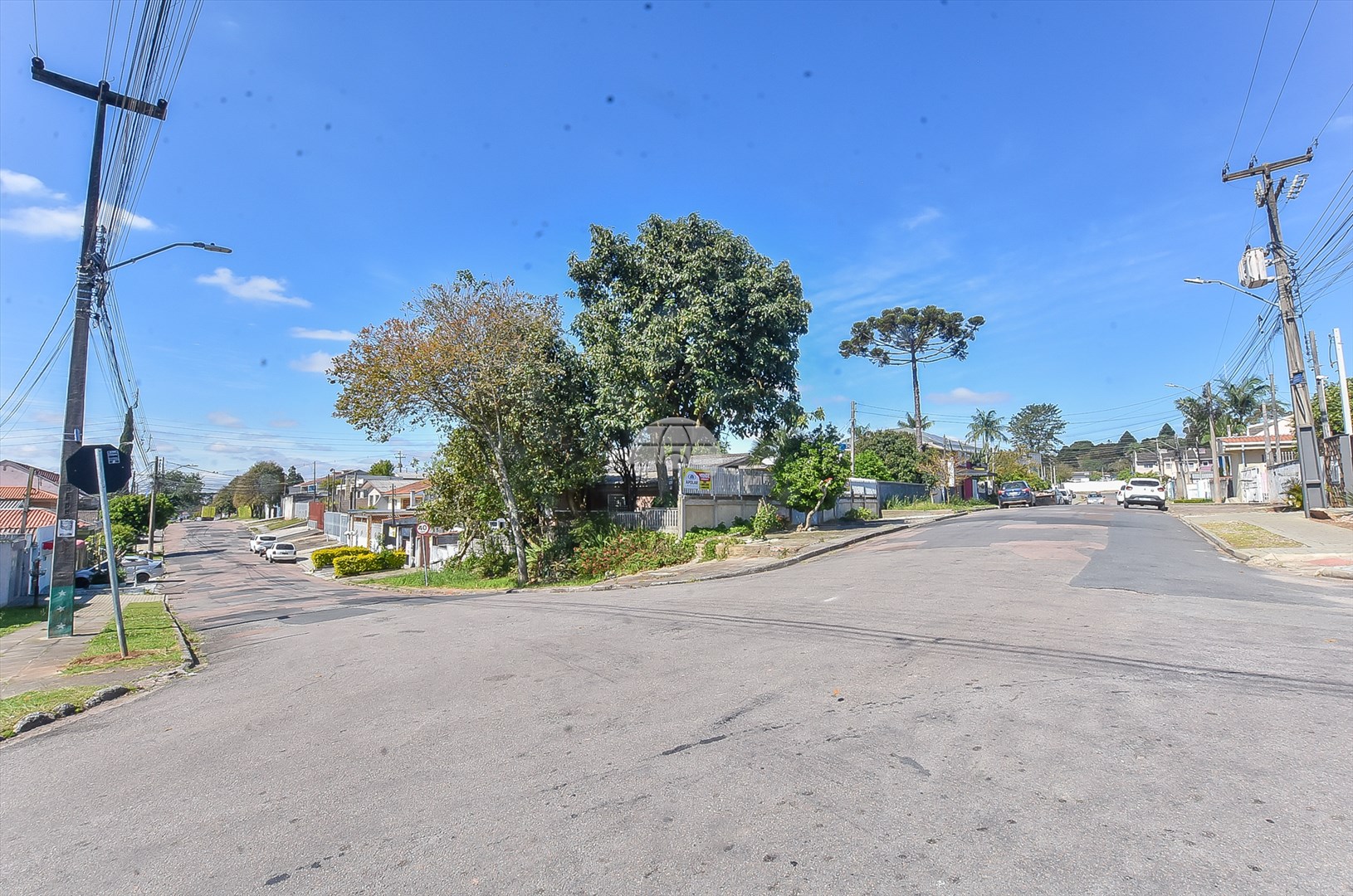 Terreno/Área à venda em Pinheirinho, Curitiba — Portal Chave Fácil