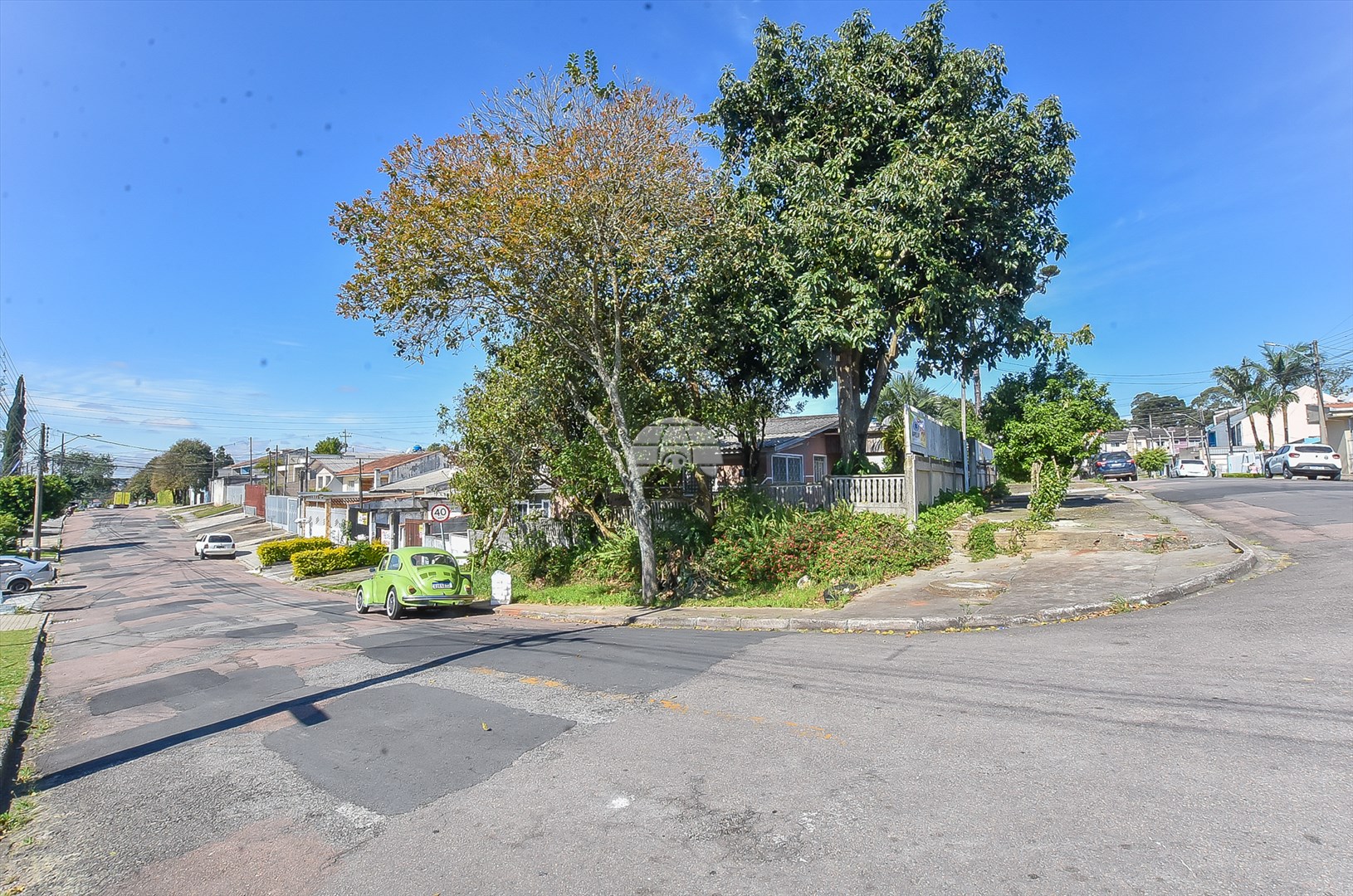 Terreno/Área à venda em Pinheirinho, Curitiba — Portal Chave Fácil