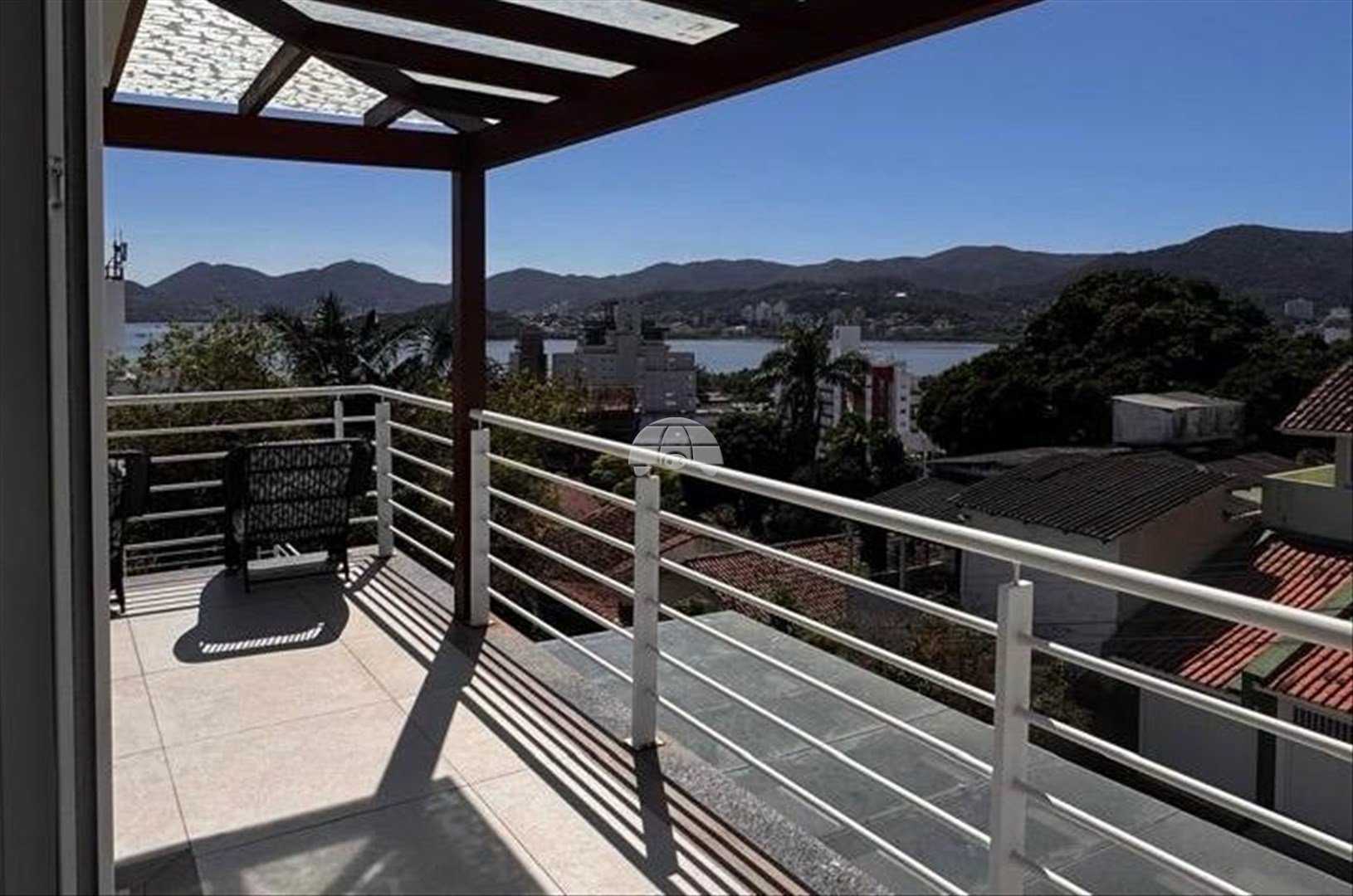 Casa à venda em Agronômica, Florianópolis — Portal Chave Fácil