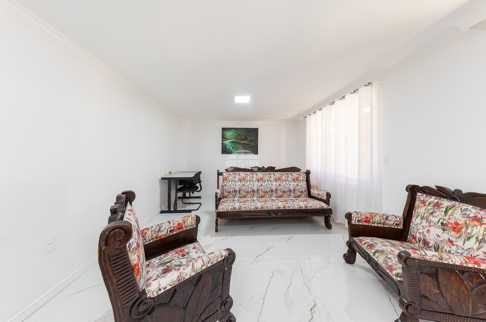 Casa à venda em Vila Itaqui, Campo Largo — Portal Chave Fácil