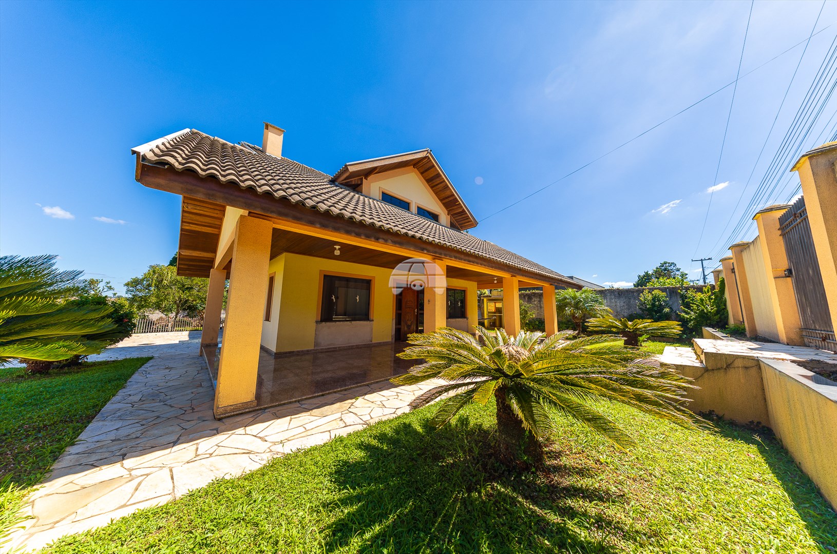 Casa à venda em Vila Itaqui, Campo Largo — Portal Chave Fácil