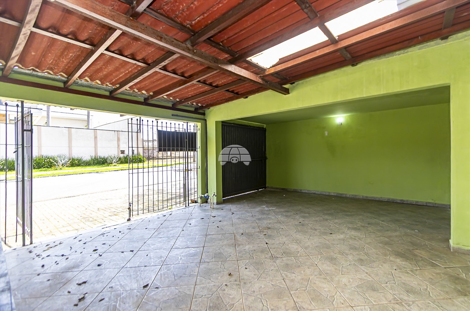 Sobrado à venda em Boqueirão, Curitiba — Portal Chave Fácil