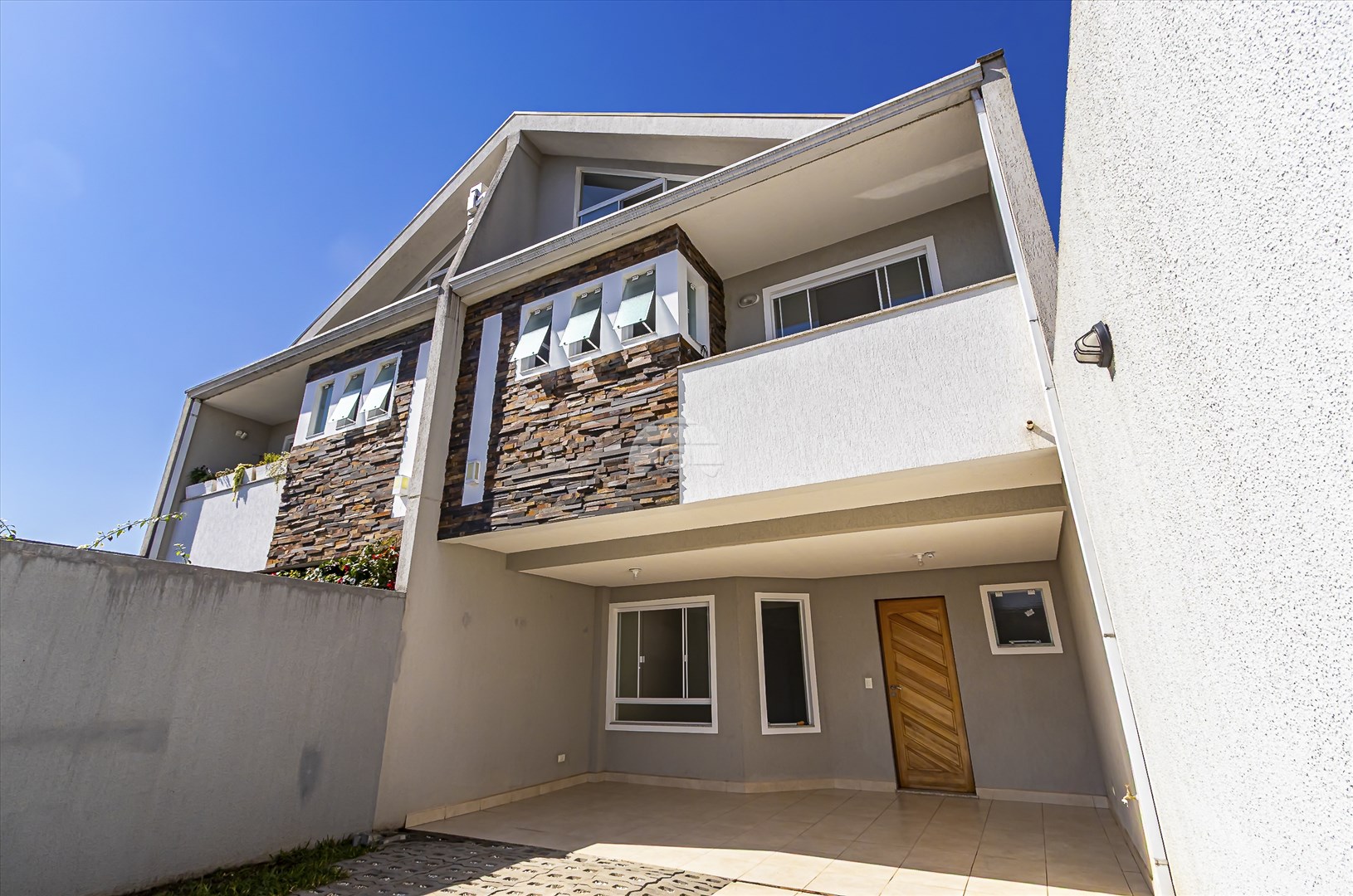 Casa à venda em Santa Cândida, Curitiba — Portal Chave Fácil
