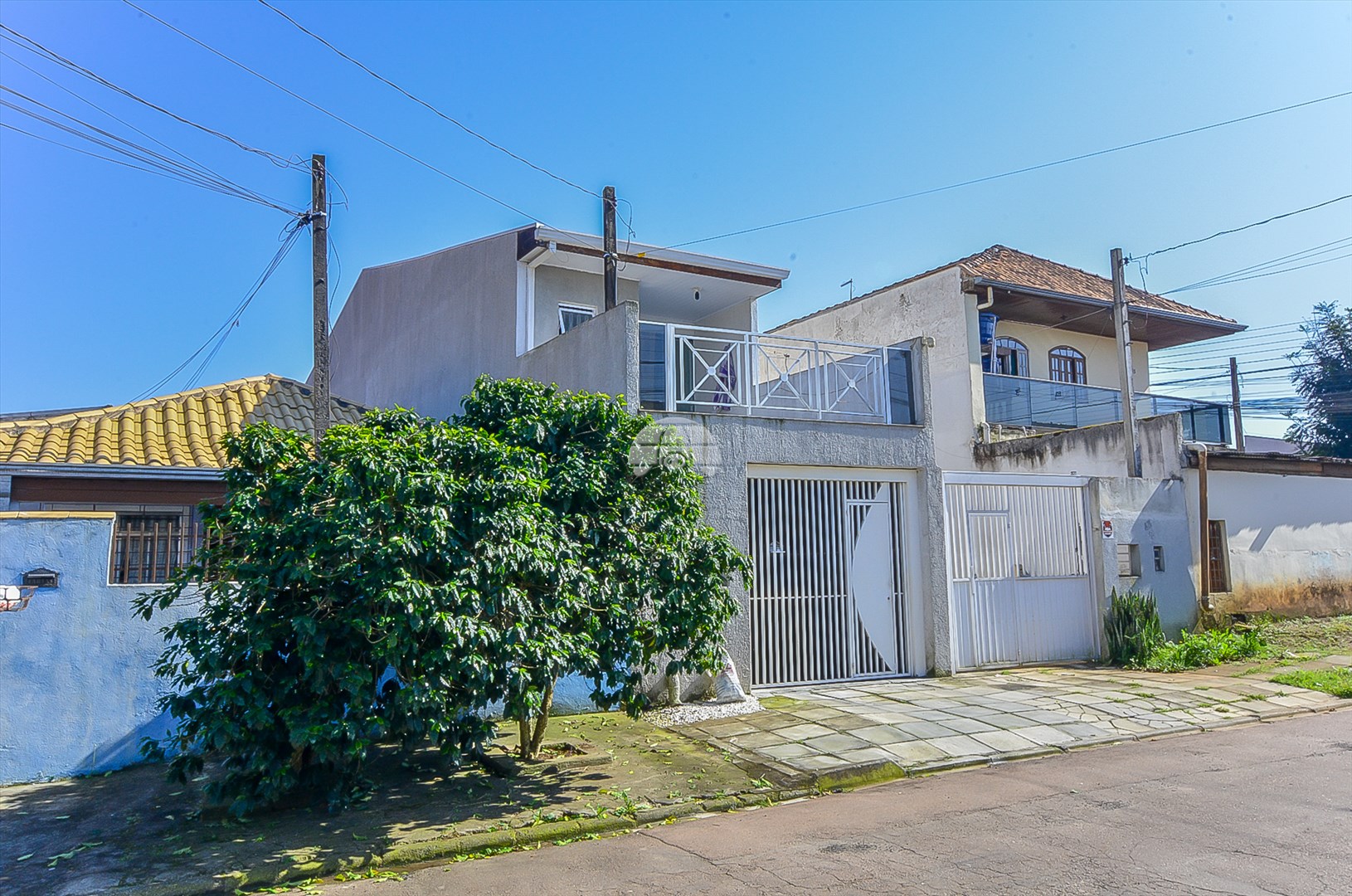 Casa à venda em Sítio Cercado, Curitiba — Portal Chave Fácil