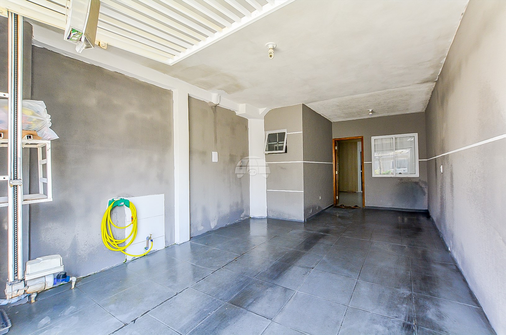 Casa à venda em Sítio Cercado, Curitiba — Portal Chave Fácil
