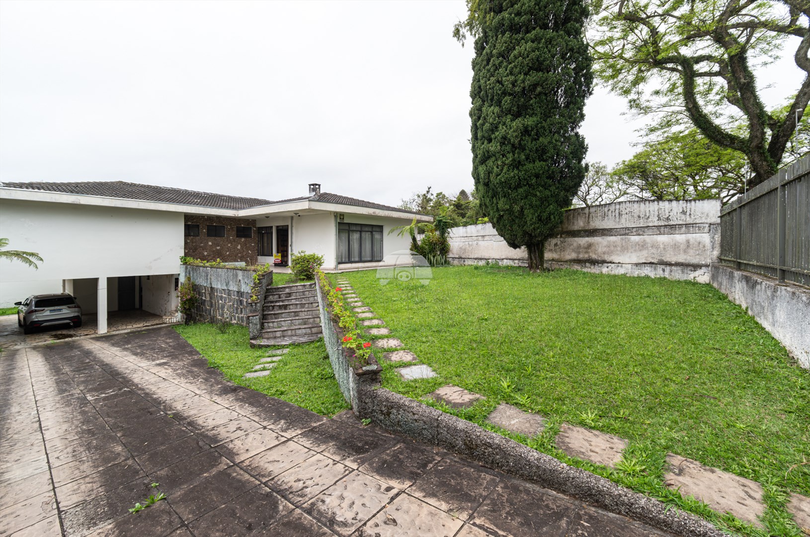 Casa à venda em Jardim Botânico, Curitiba — Portal Chave Fácil