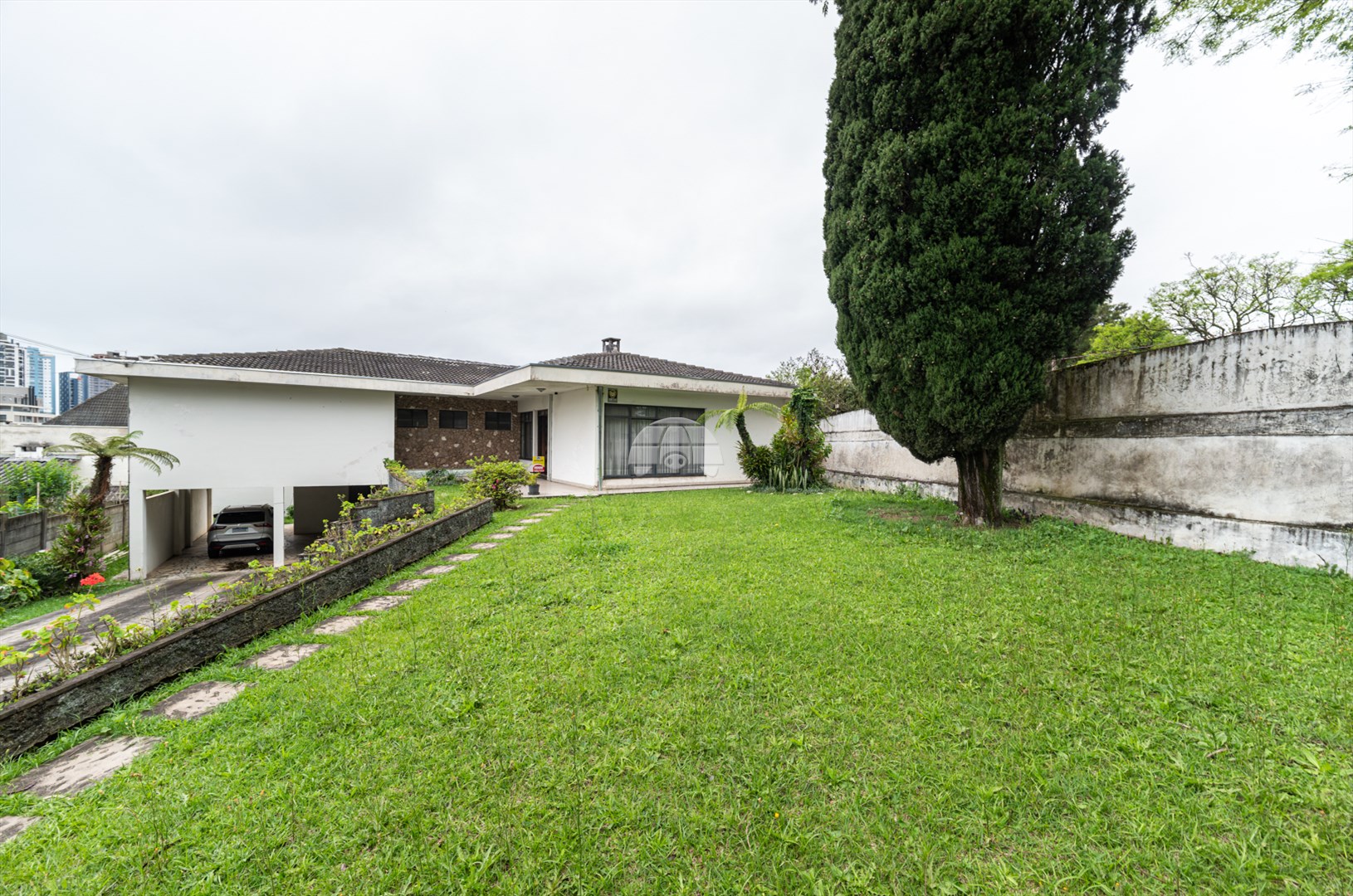 Casa à venda em Jardim Botânico, Curitiba — Portal Chave Fácil