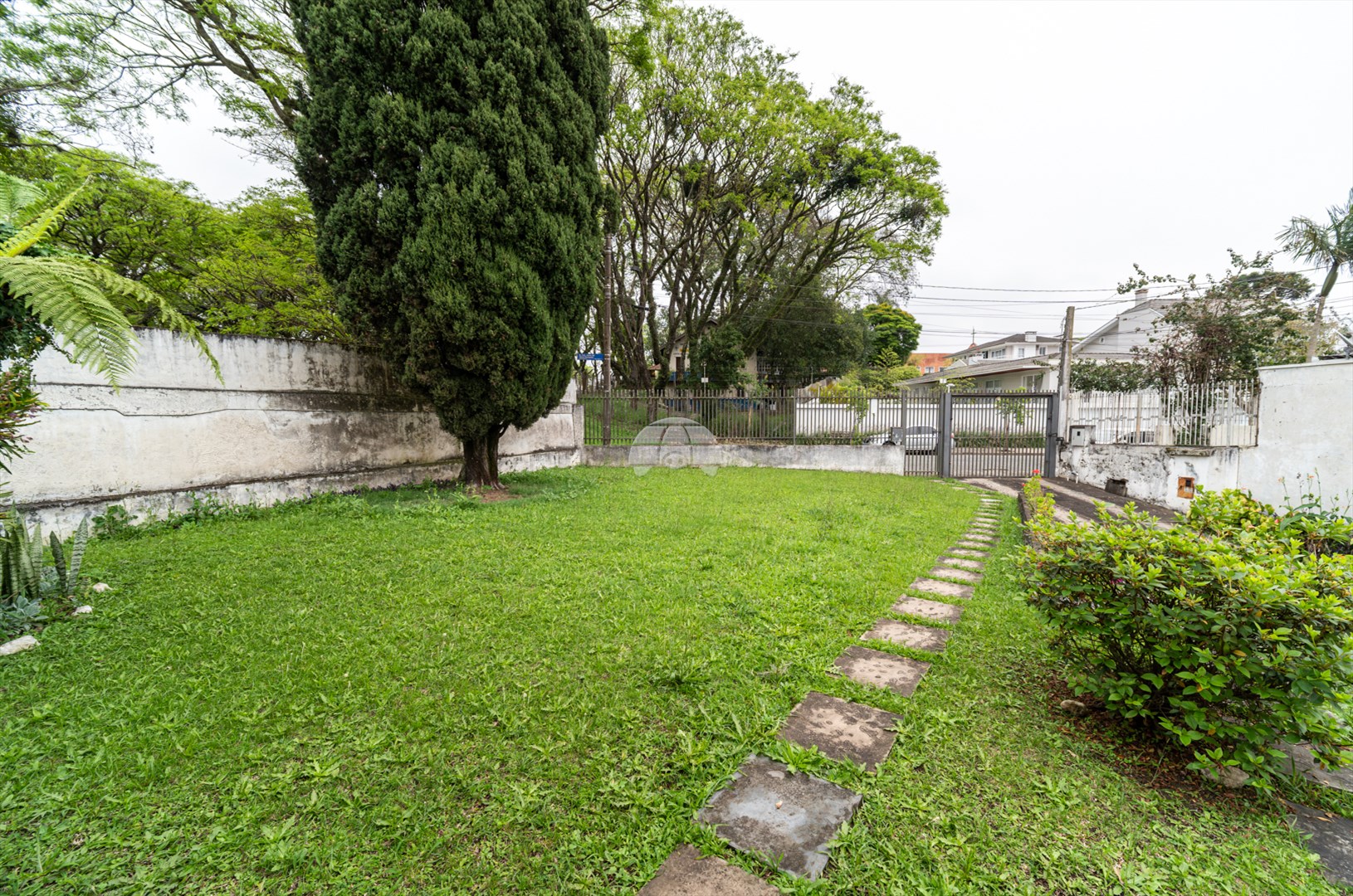 Casa à venda em Jardim Botânico, Curitiba — Portal Chave Fácil