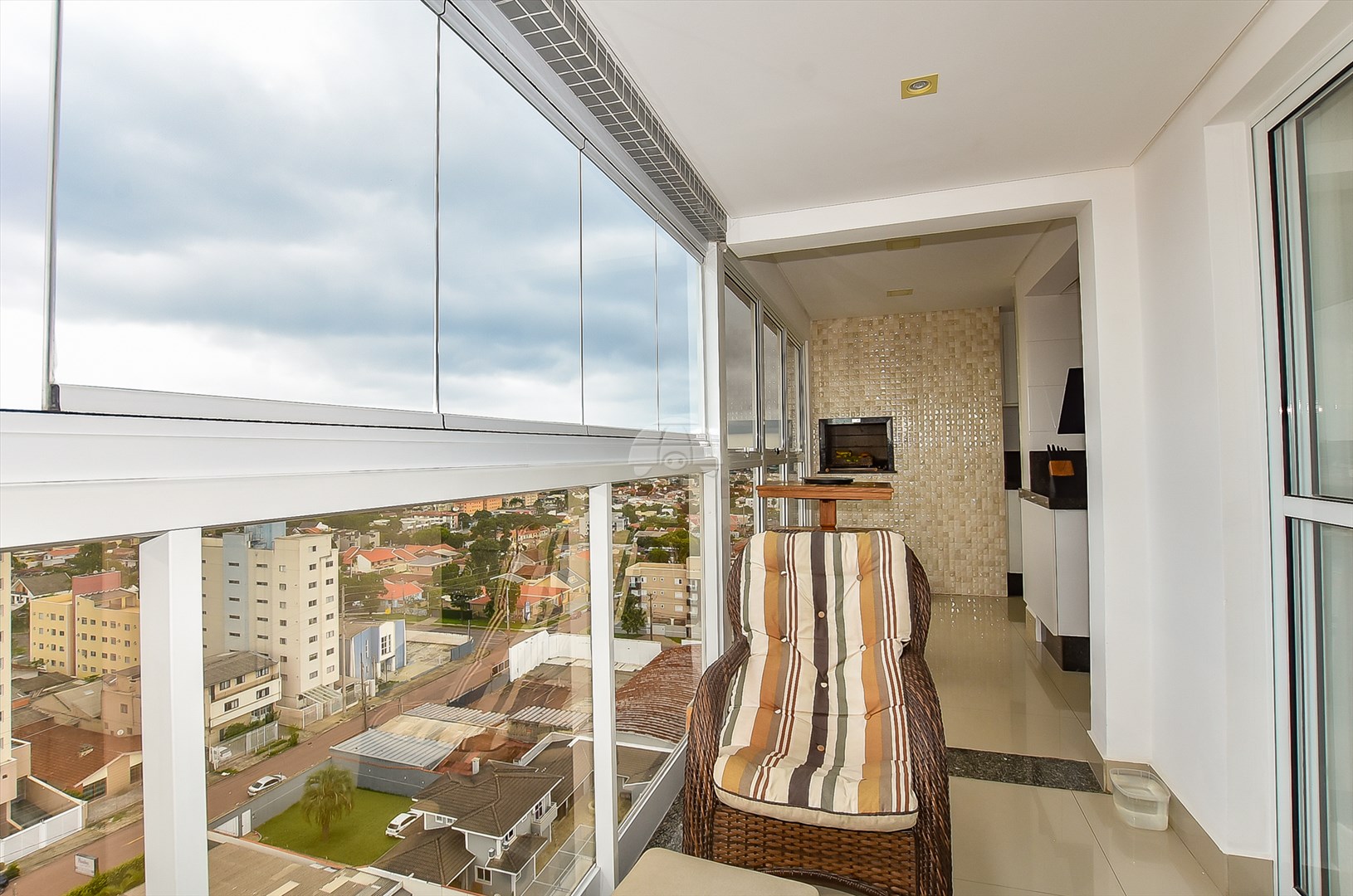 Apartamento à venda em Capão Raso, Curitiba — Portal Chave Fácil