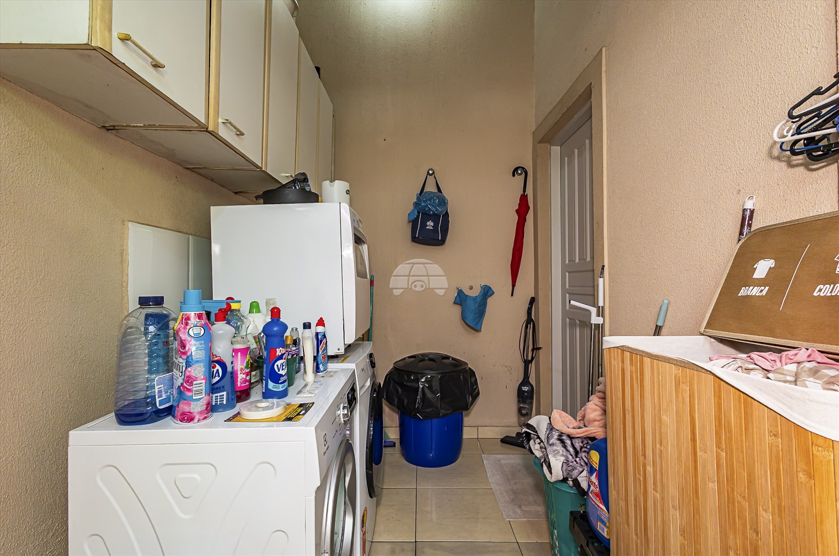 Casa à venda em Novo Mundo, Curitiba — MAFI ADMINISTRADORA DE IMOVEIS LTDA