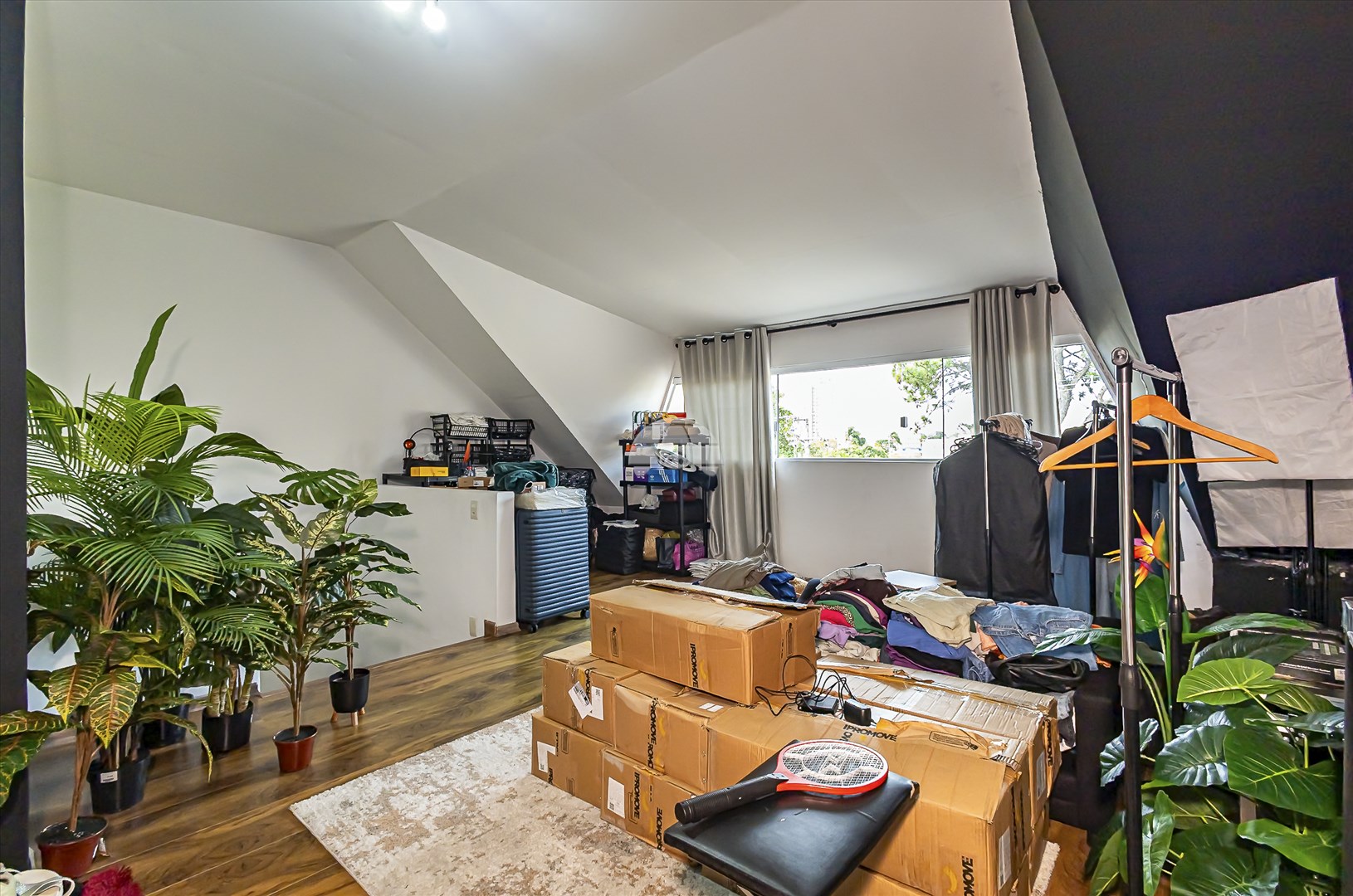 Casa à venda em Novo Mundo, Curitiba — MAFI ADMINISTRADORA DE IMOVEIS LTDA