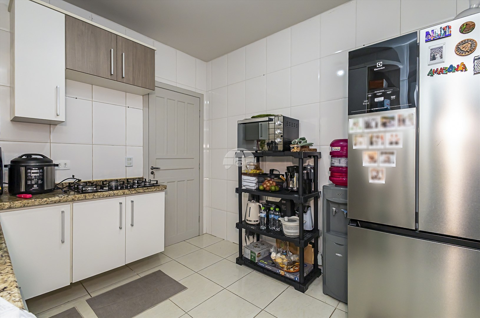 Casa à venda em Novo Mundo, Curitiba — MAFI ADMINISTRADORA DE IMOVEIS LTDA