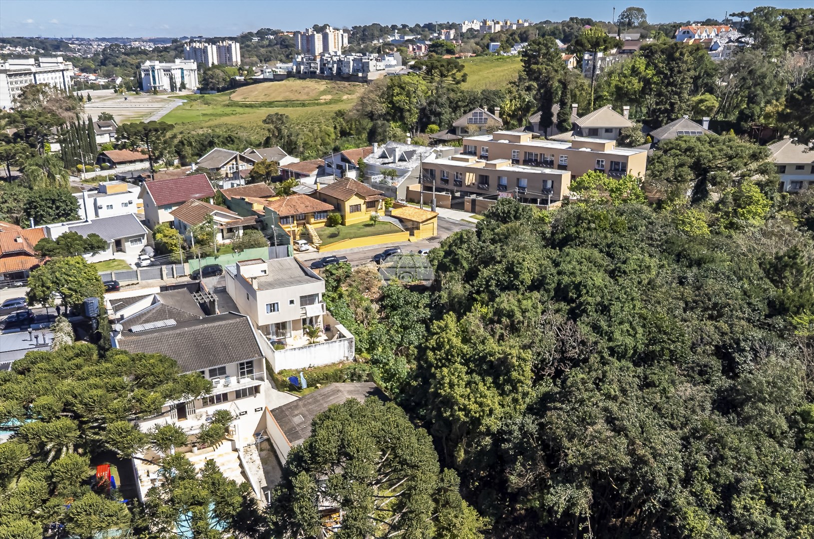 Terreno à venda em Campo Comprido, Curitiba — Portal Chave Fácil