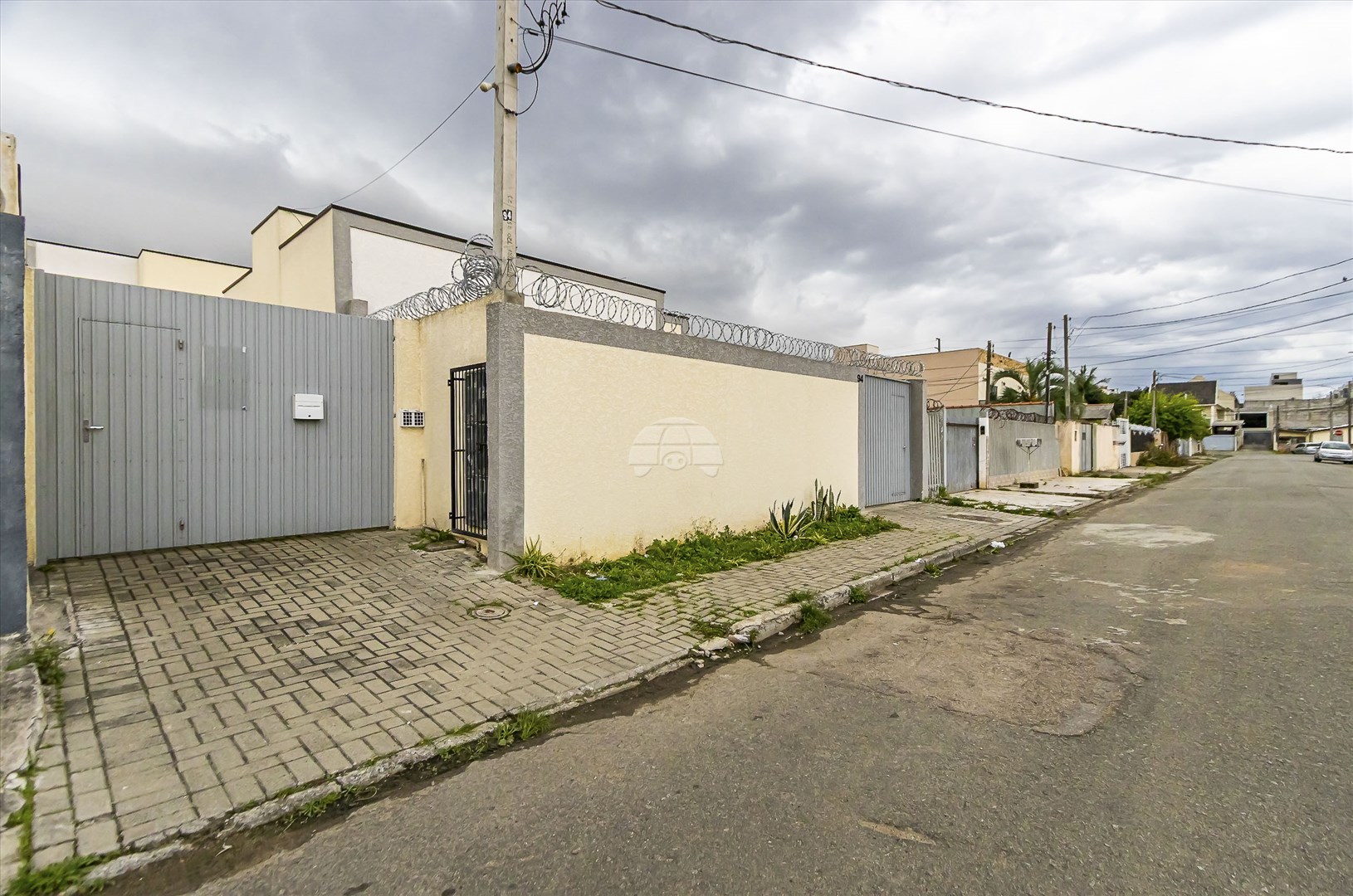 Casa à venda em Uberaba, Curitiba — Portal Chave Fácil