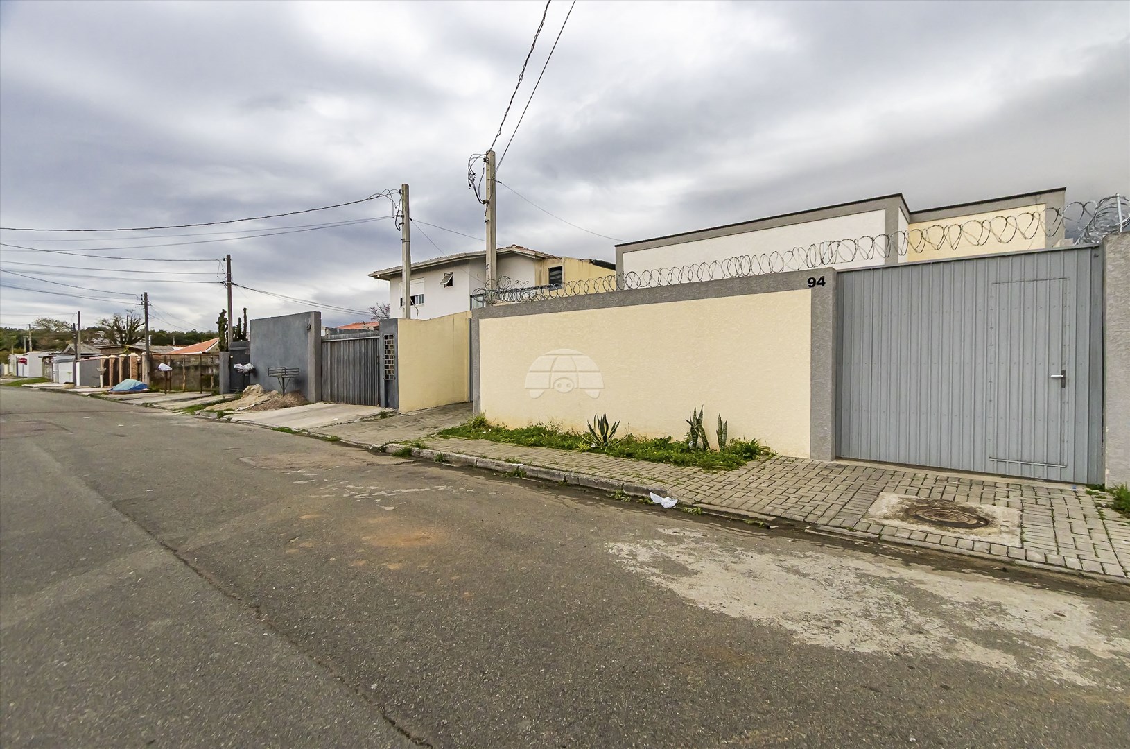 Casa à venda em Uberaba, Curitiba — Portal Chave Fácil