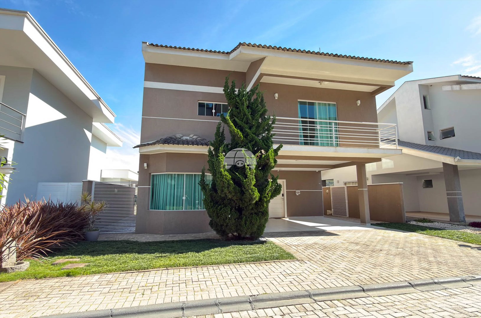 Casa à venda em Centro, Colombo — Portal Chave Fácil