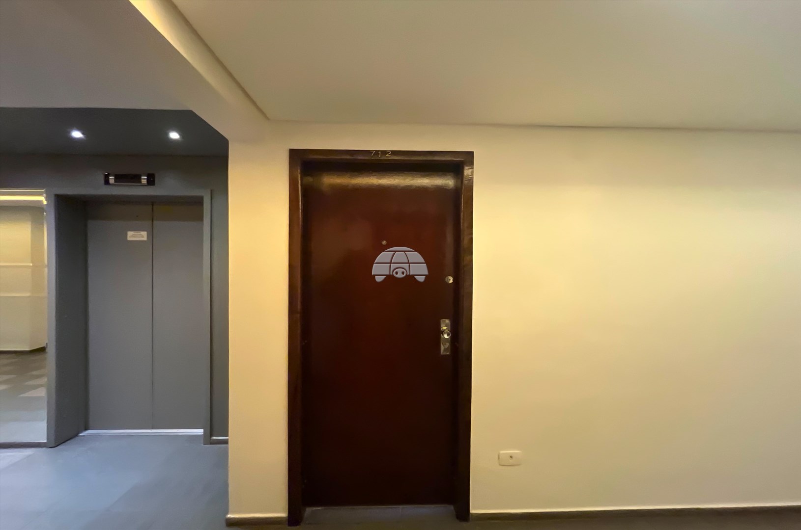 Sala Comercial para Locação no Bairro Centro Cívico ref. 89052 (9 / 10)