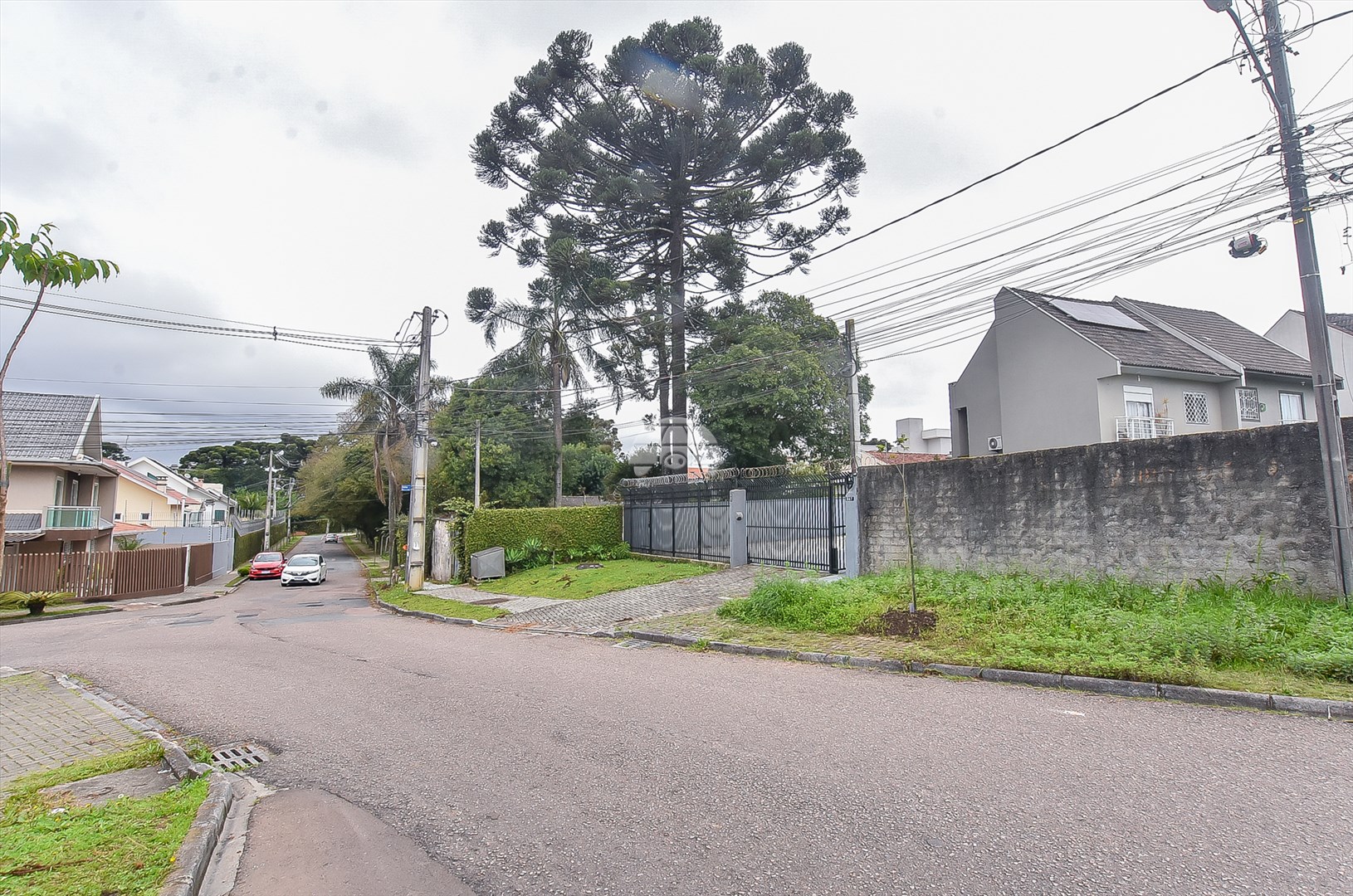 Casa à venda em Uberaba, Curitiba — Portal Chave Fácil