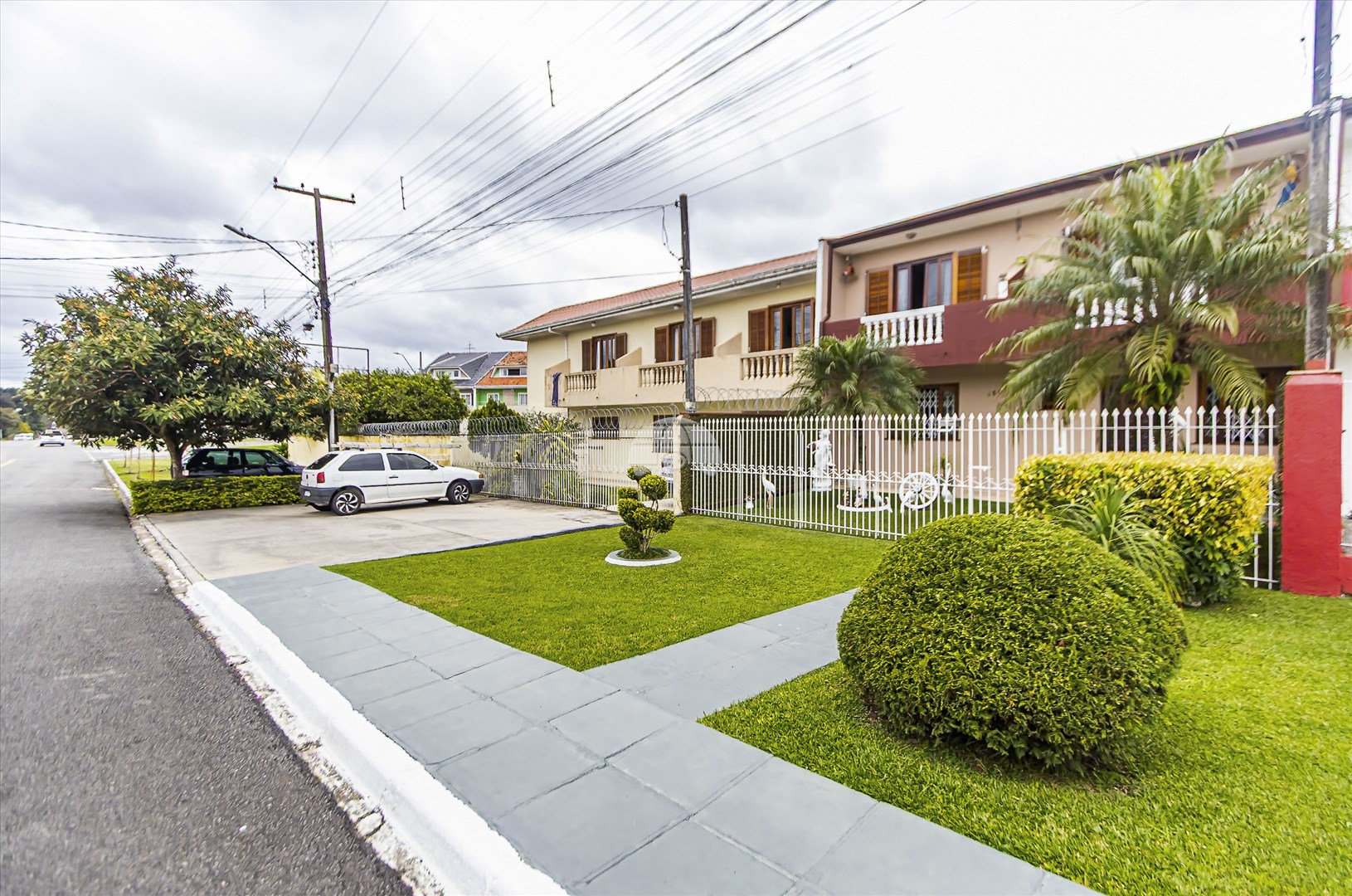 Casa à venda em Boqueirão, Curitiba — Portal Chave Fácil