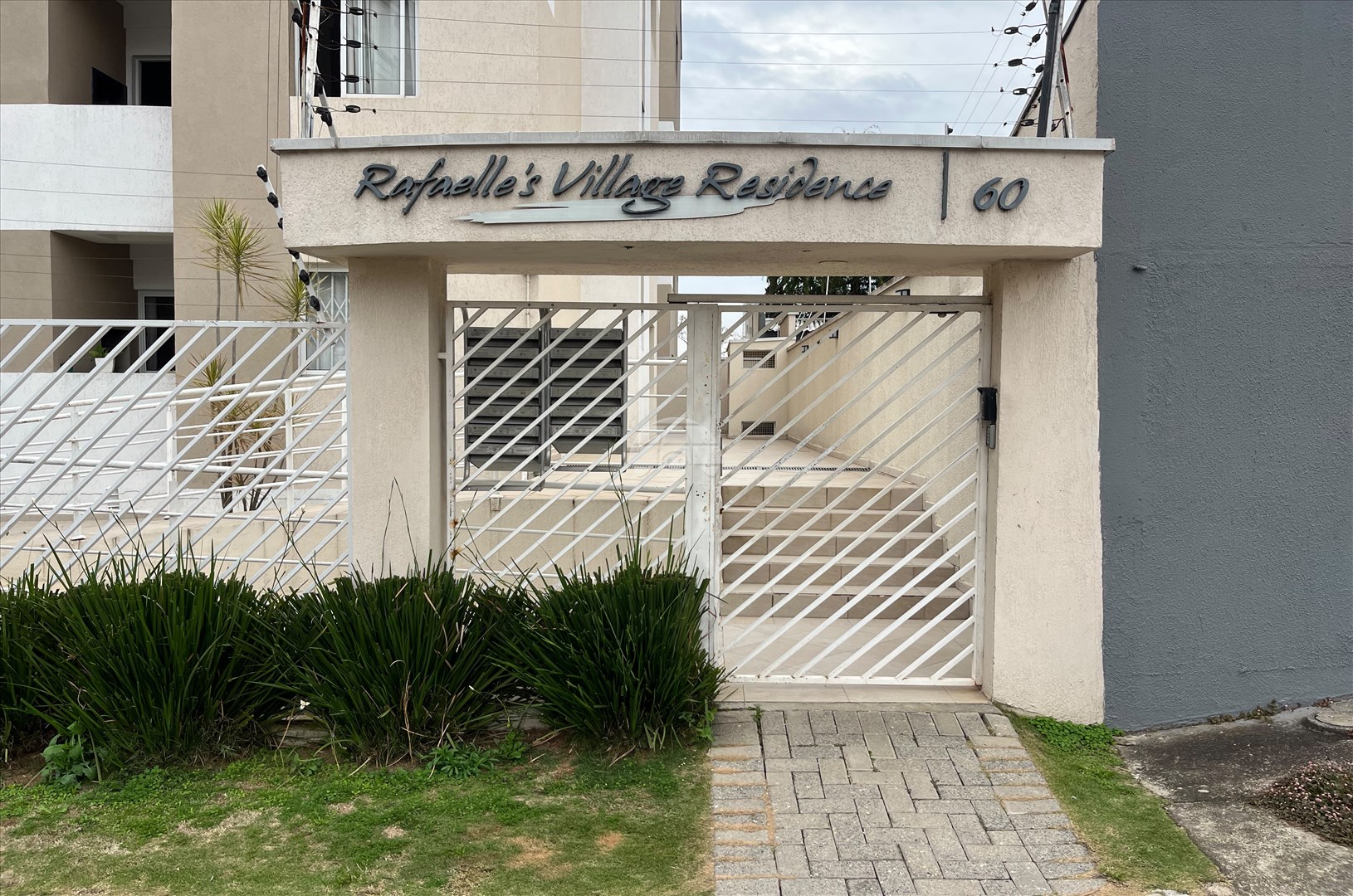 Apartamento para alugar em Capão Raso, Curitiba — Portal Chave Fácil