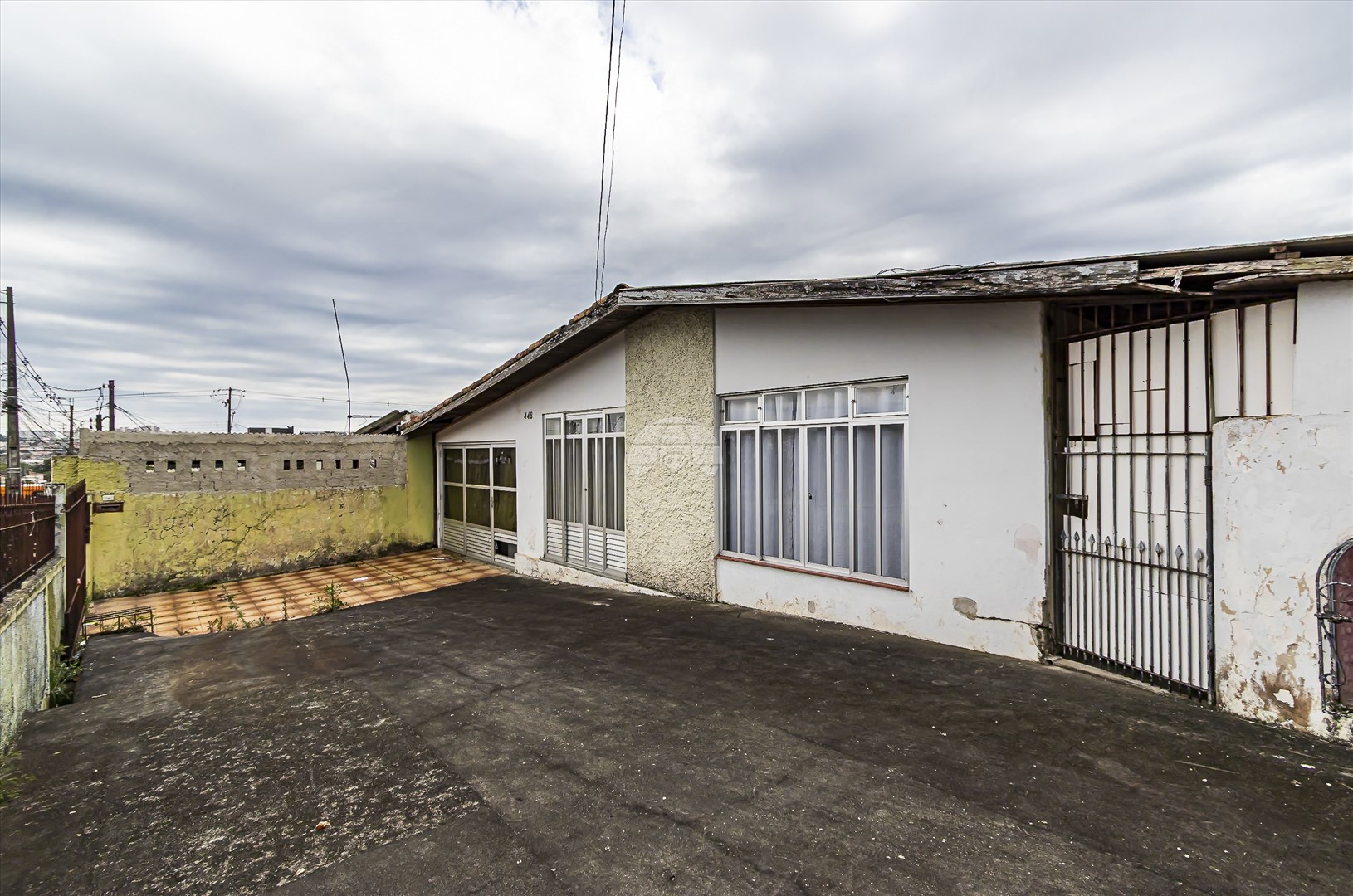 Terreno/Área à venda em Xaxim, Curitiba — Portal Chave Fácil