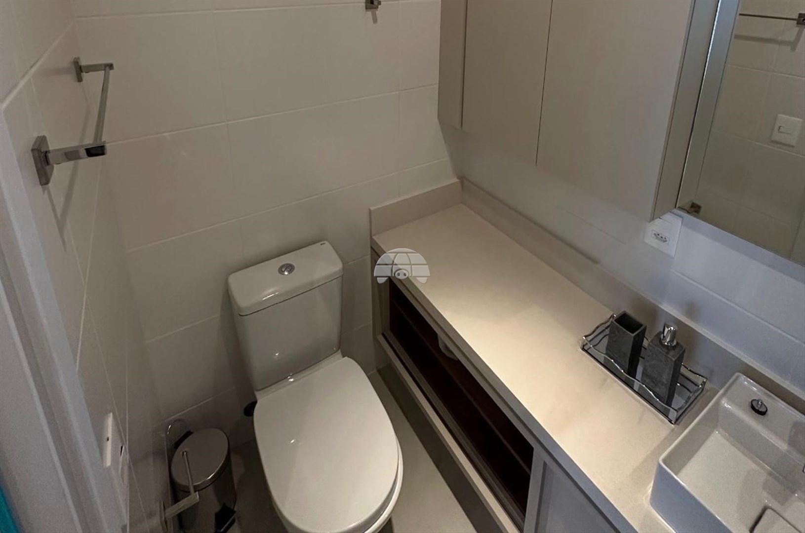 Apartamento à venda em Coqueiros, Florianópolis — Portal Chave Fácil