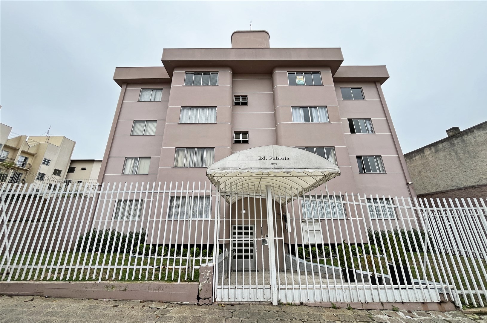 Apartamento Residencial para Locação no Bairro Água Verde ref. 109291 (1 / 10)