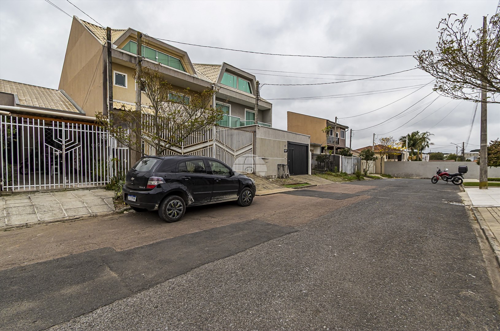 Casa à venda em Umbará, Curitiba — Portal Chave Fácil