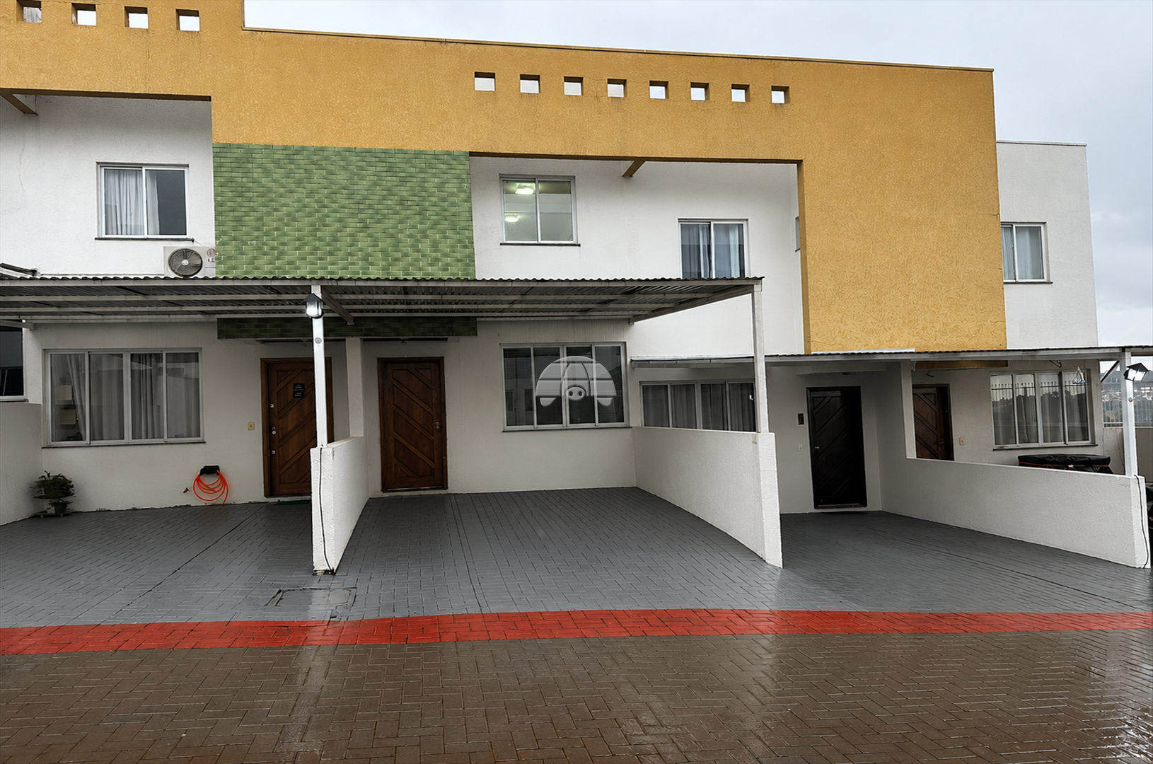 Sobrado à venda em Menino Deus, Pato Branco — Portal Chave Fácil