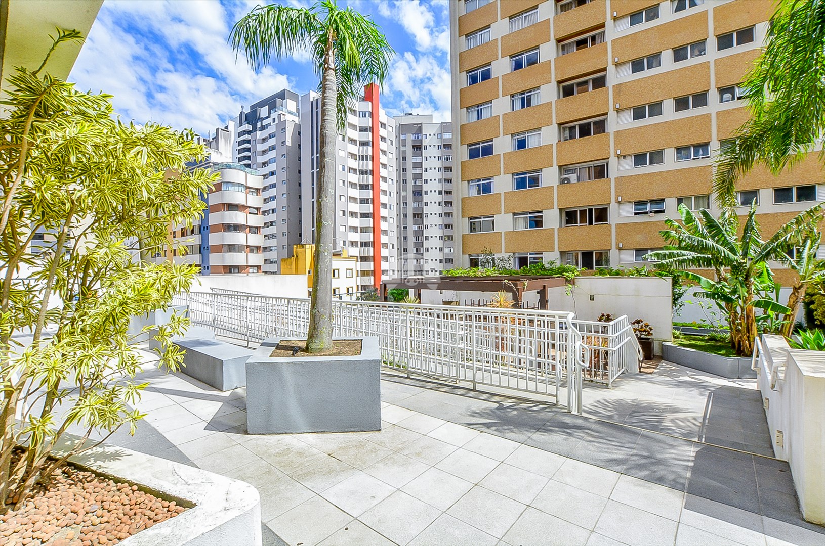 Apartamento à venda em Vila Izabel, Curitiba — Kondor Imóveis: Imobiliária em Curitiba | Uma imobiliária pra você