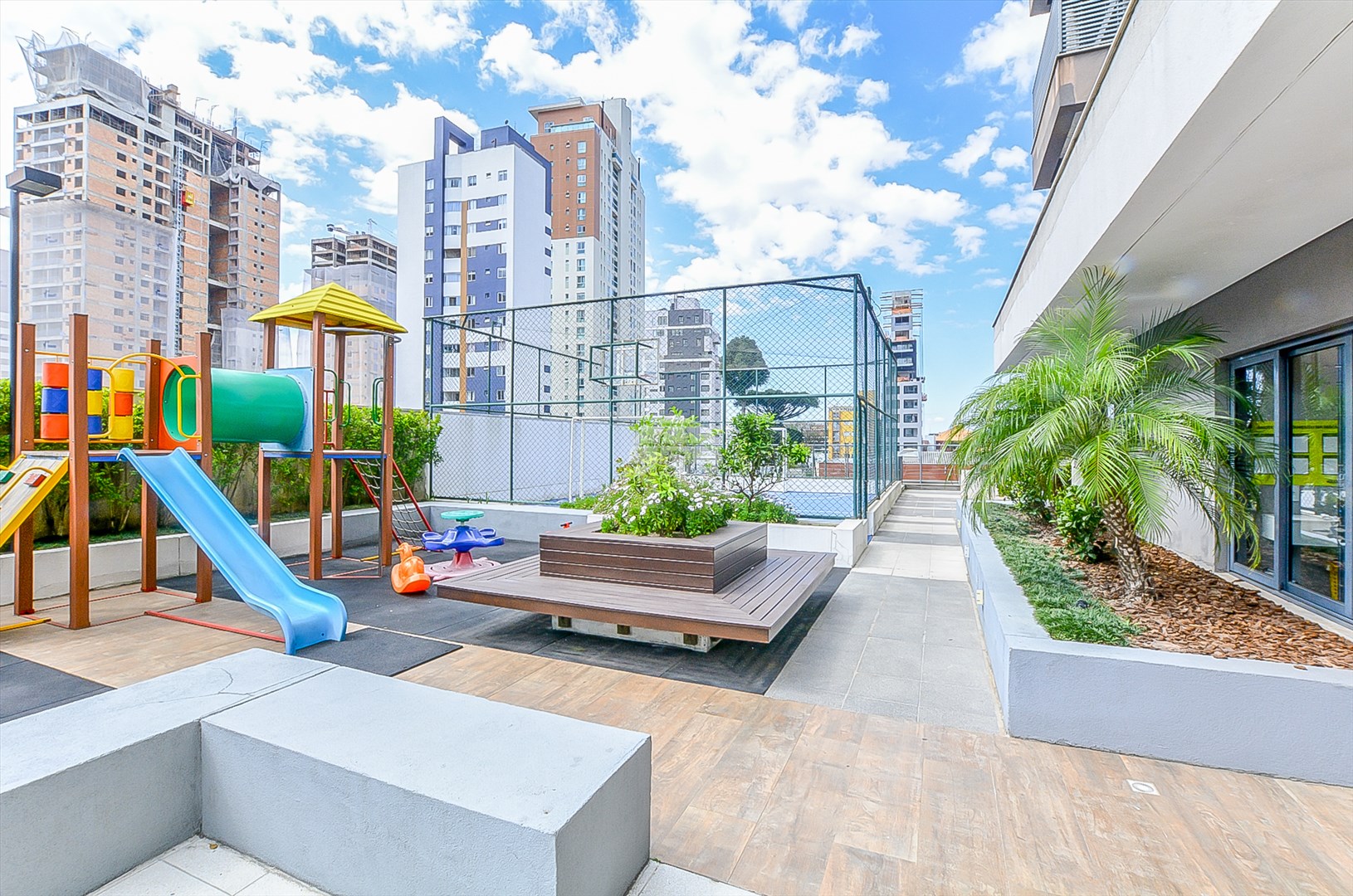 Apartamento à venda em Vila Izabel, Curitiba — Kondor Imóveis: Imobiliária em Curitiba | Uma imobiliária pra você