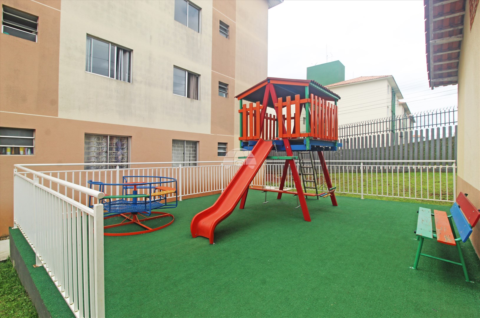 Apartamento à venda em Sítio Cercado, Curitiba — MAFI ADMINISTRADORA DE IMOVEIS LTDA