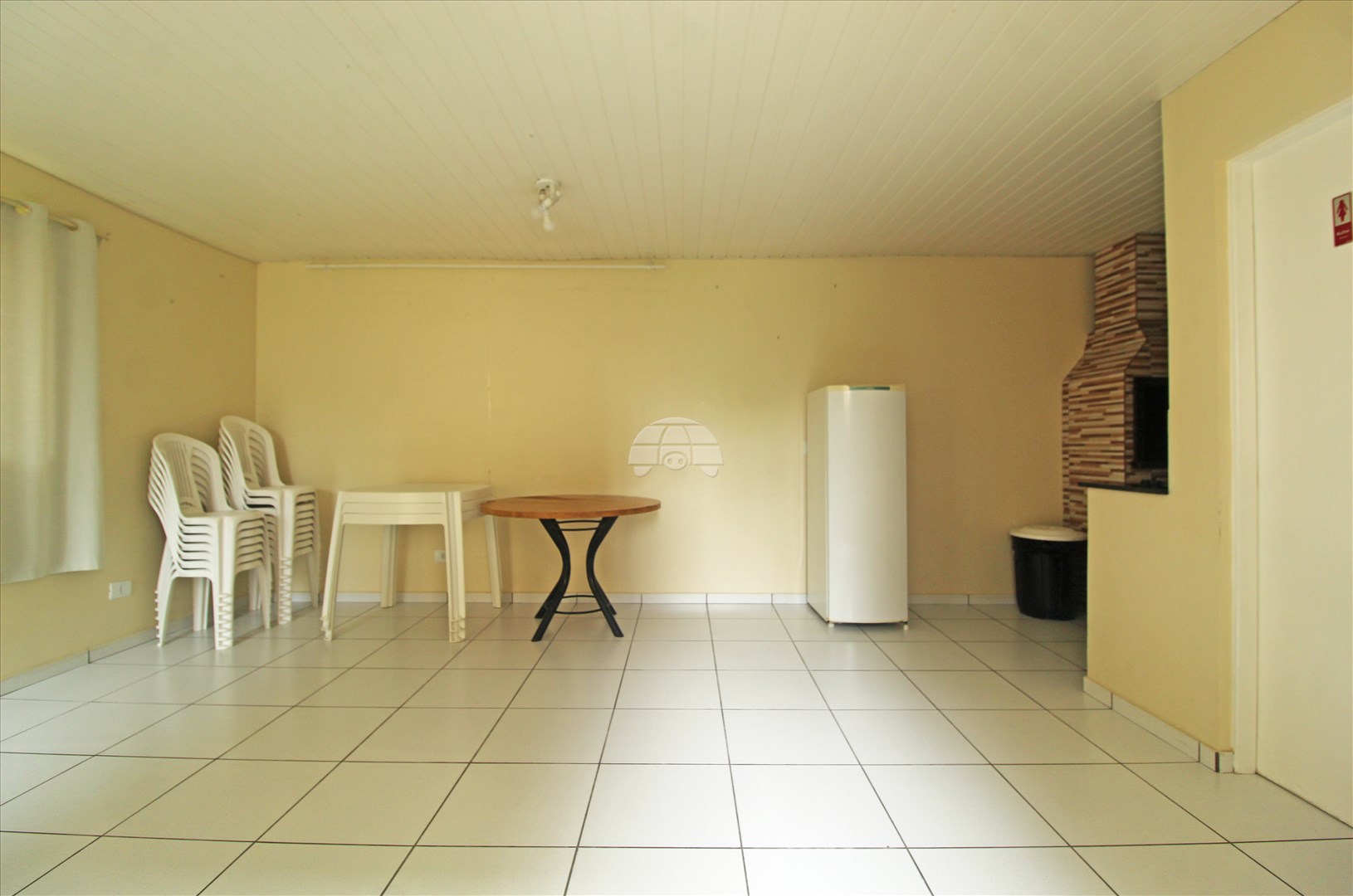 Apartamento à venda em Sítio Cercado, Curitiba — MAFI ADMINISTRADORA DE IMOVEIS LTDA