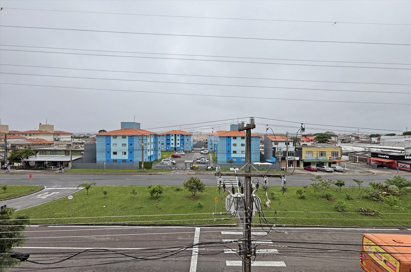 Apartamento à venda em Sítio Cercado, Curitiba — MAFI ADMINISTRADORA DE IMOVEIS LTDA