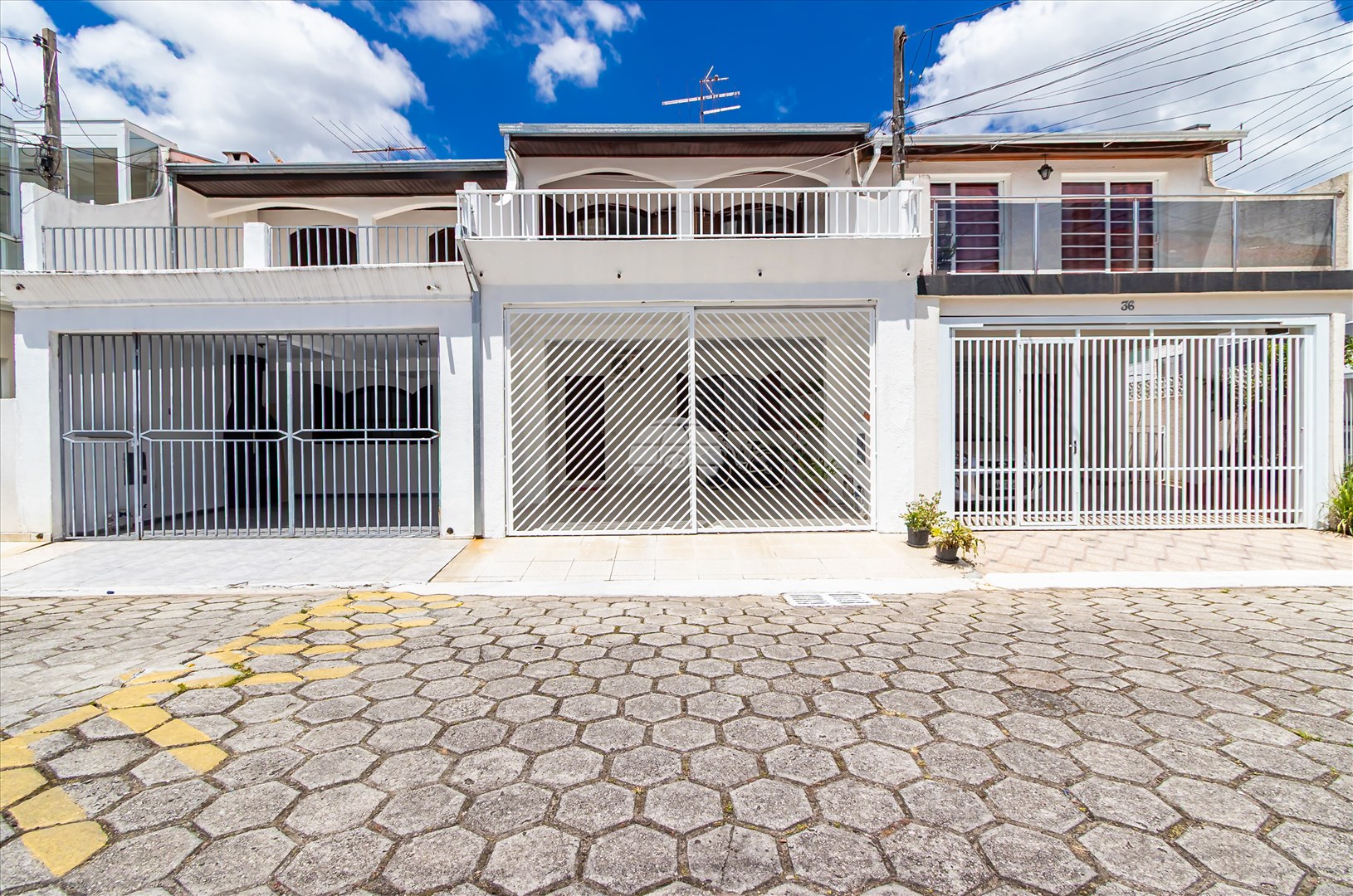 Casa à venda em Boqueirão, Curitiba — Portal Chave Fácil