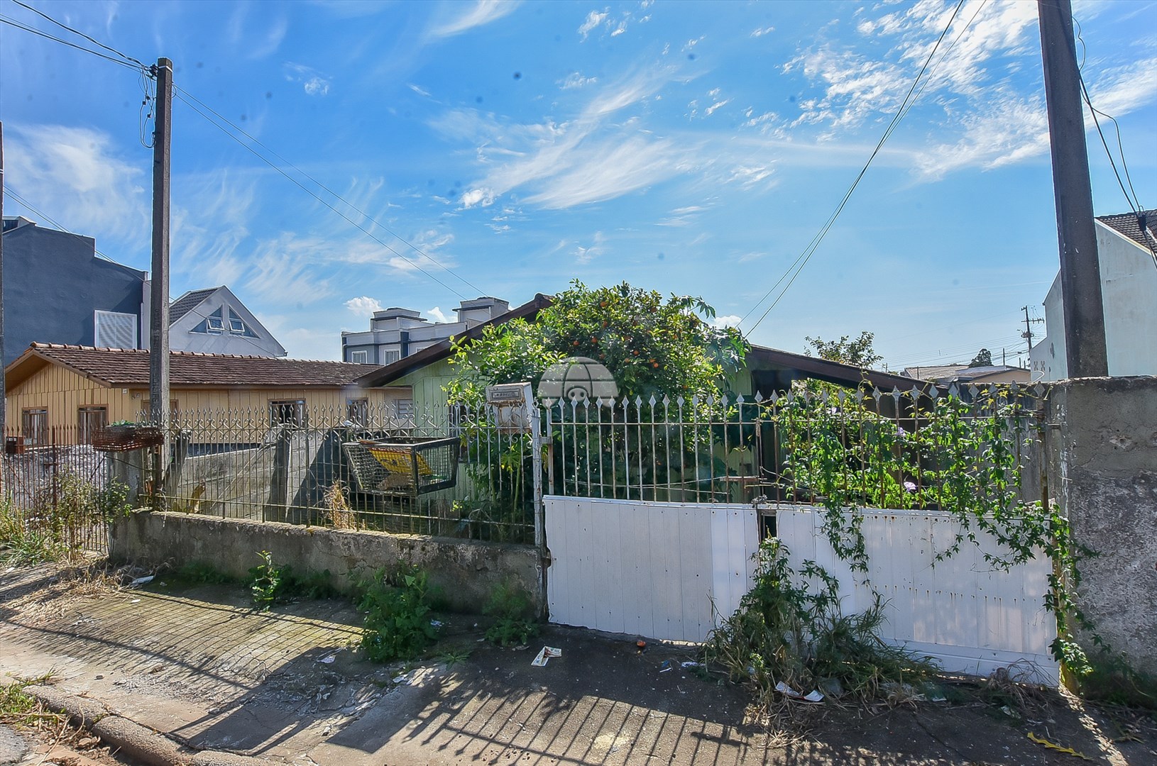 Terreno/Área à venda em Xaxim, Curitiba — Portal Chave Fácil