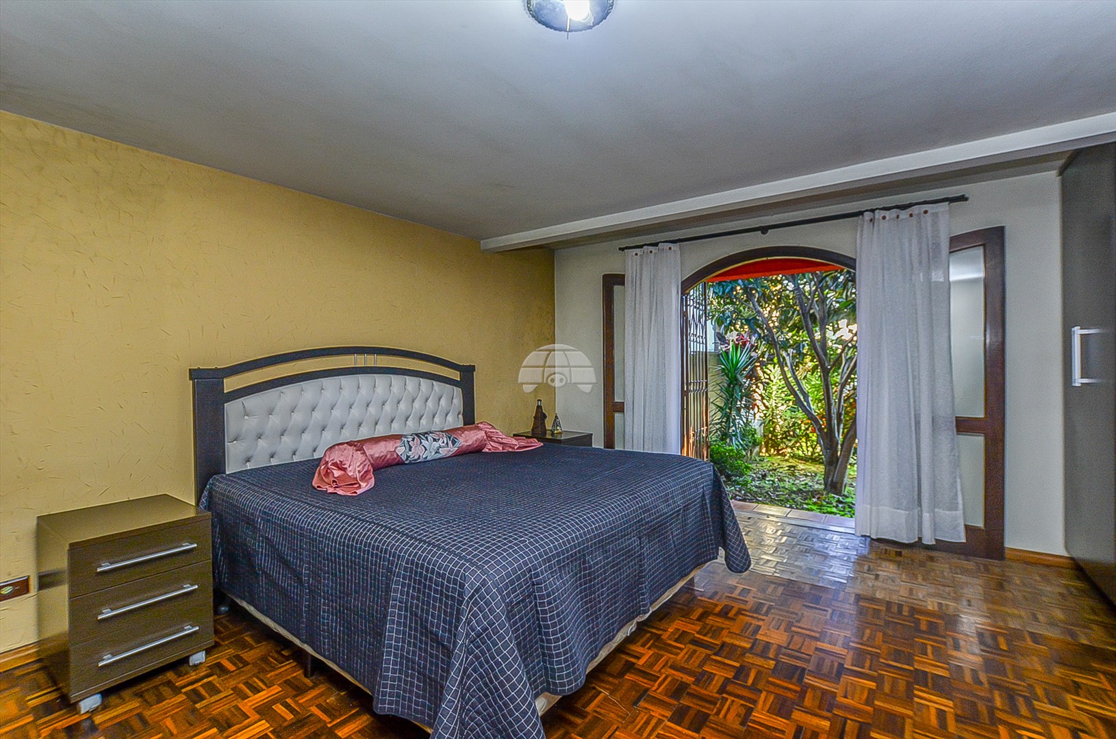 Casa à venda em Portão, Curitiba — Portal Chave Fácil