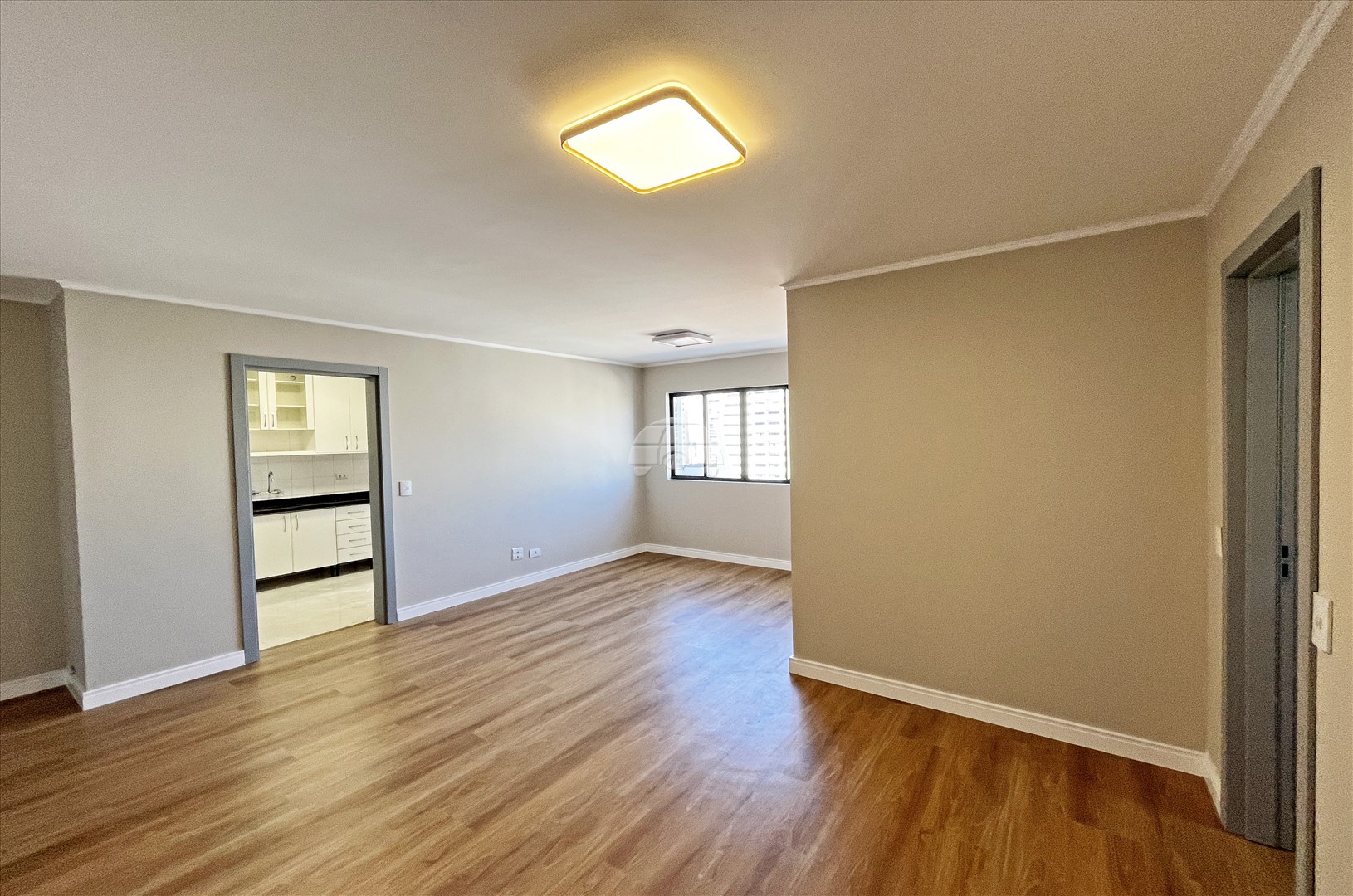 Apartamento para alugar em Portão, Curitiba — Portal Chave Fácil