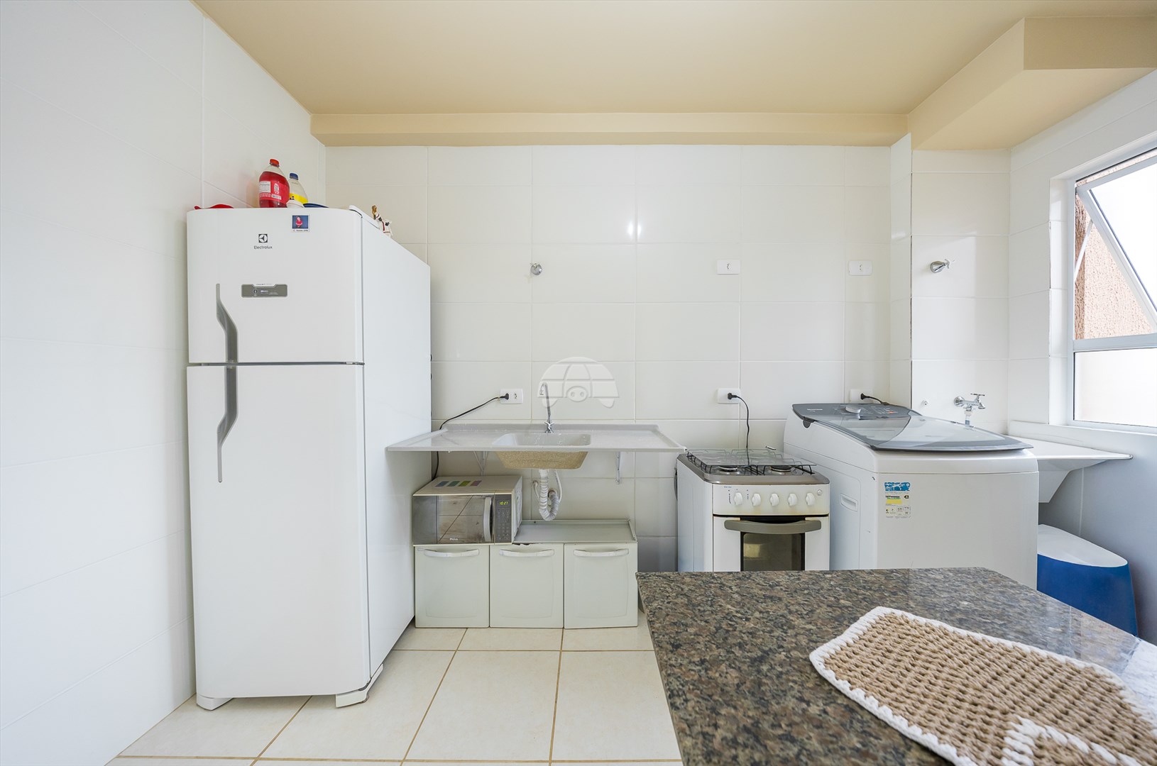 Apartamento à venda em Santa Terezinha, Fazenda Rio Grande — Portal Chave Fácil