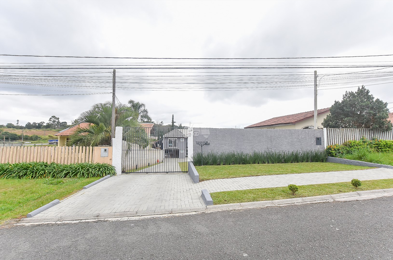 Casa à venda em São Braz, Curitiba — Portal Chave Fácil