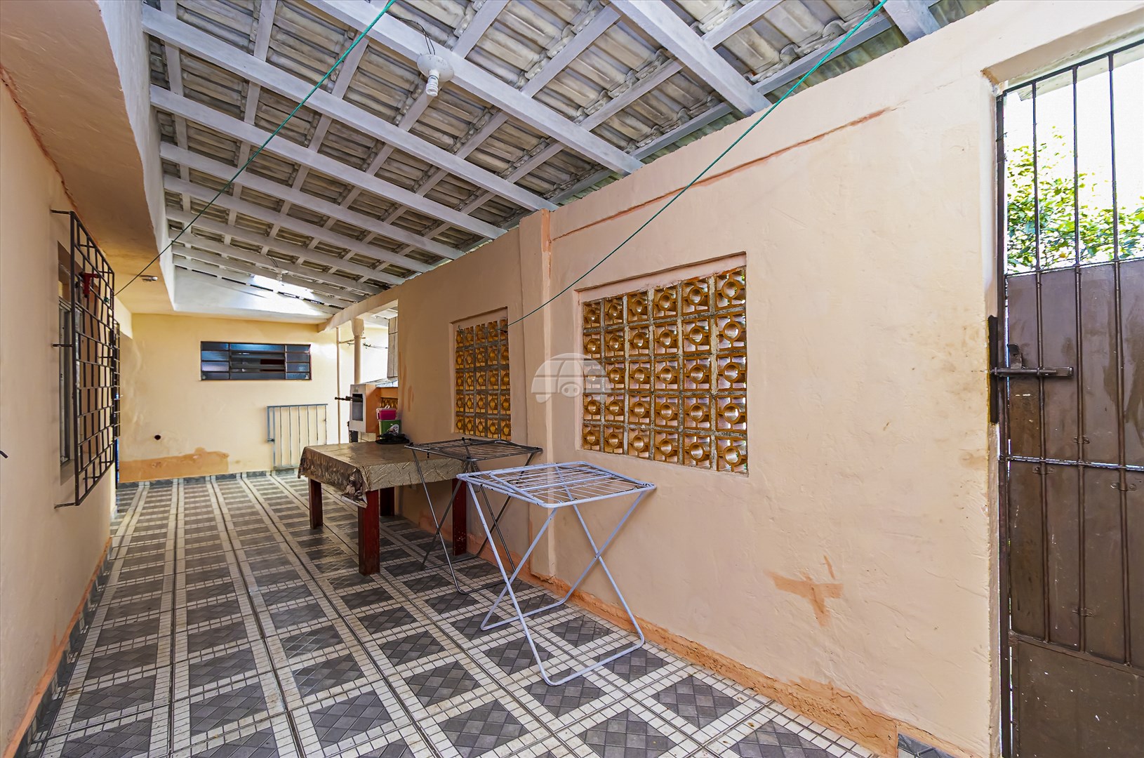 Casa à venda em Novo Mundo, Curitiba — MAFI ADMINISTRADORA DE IMOVEIS LTDA