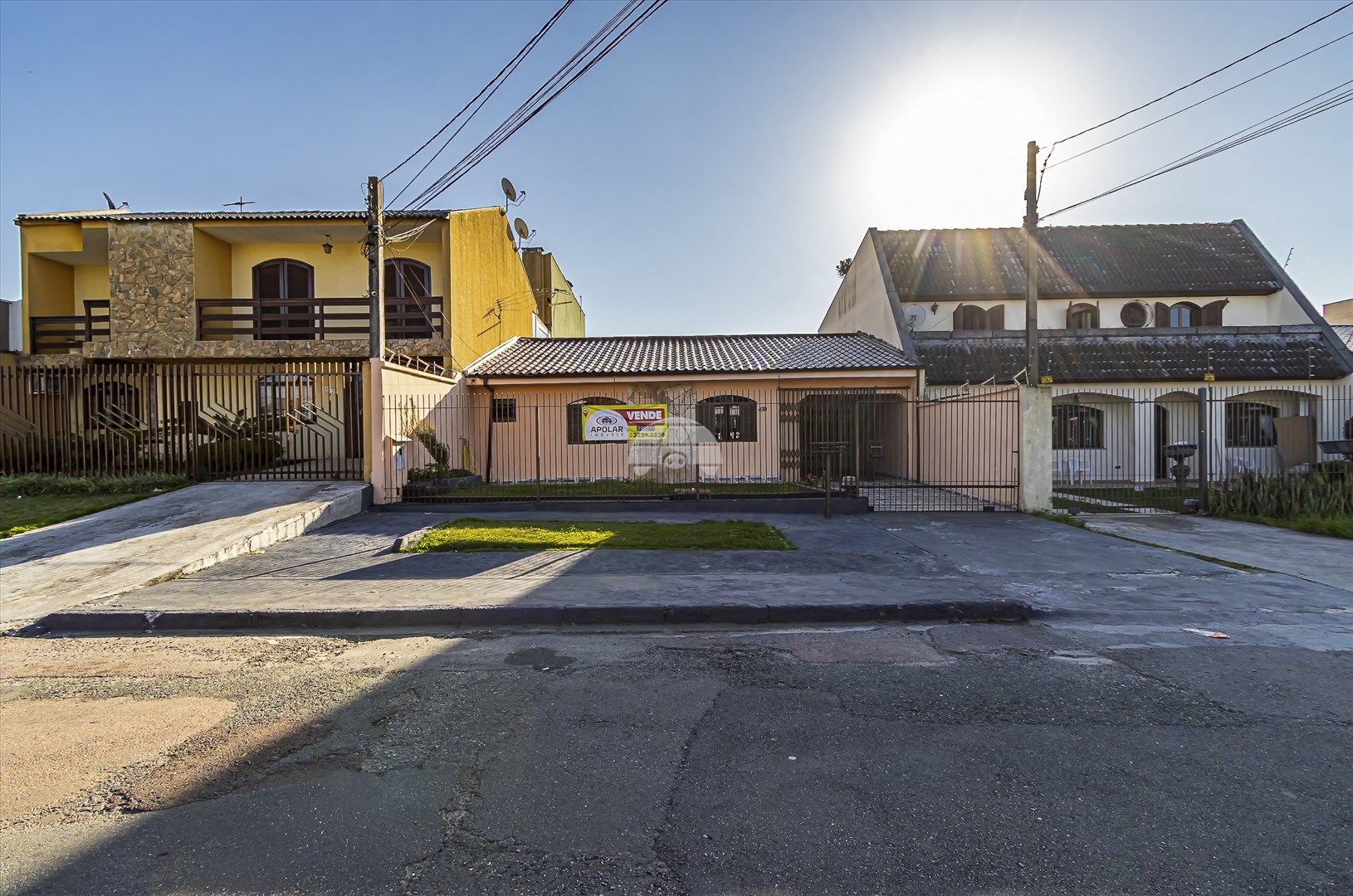 Casa à venda em Novo Mundo, Curitiba — Portal Chave Fácil