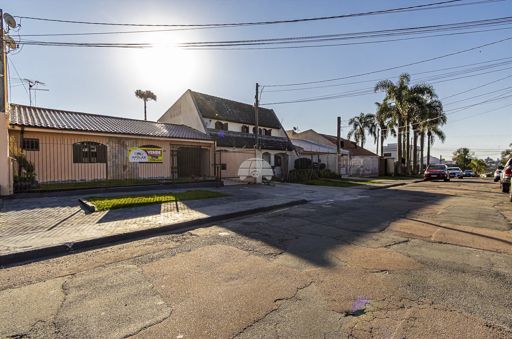 Casa à venda em Novo Mundo, Curitiba — Portal Chave Fácil