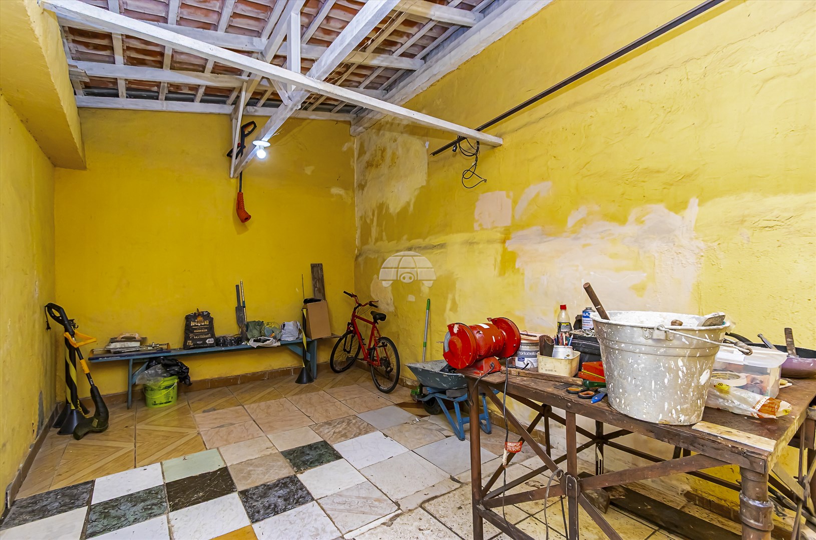 Casa à venda em Novo Mundo, Curitiba — MAFI ADMINISTRADORA DE IMOVEIS LTDA