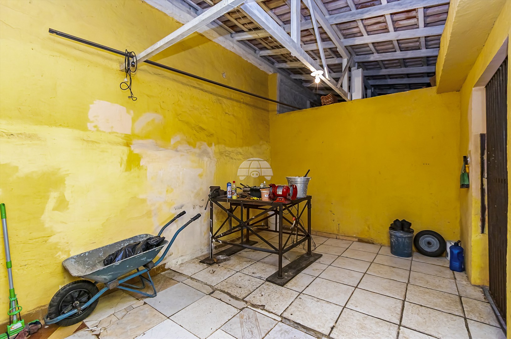 Casa à venda em Novo Mundo, Curitiba — MAFI ADMINISTRADORA DE IMOVEIS LTDA