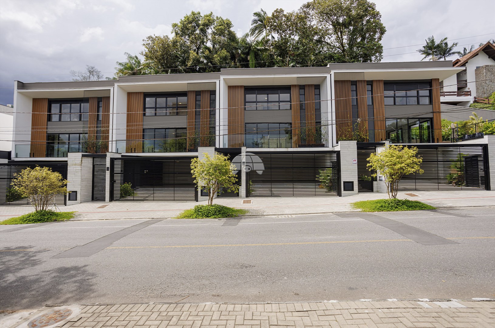 Casa Residencial para Venda no Bairro América ref. 230019 (1 / 10)