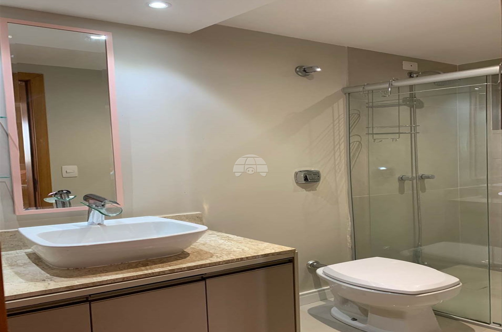 Apartamento à venda em Centro, Pinhais — Portal Chave Fácil